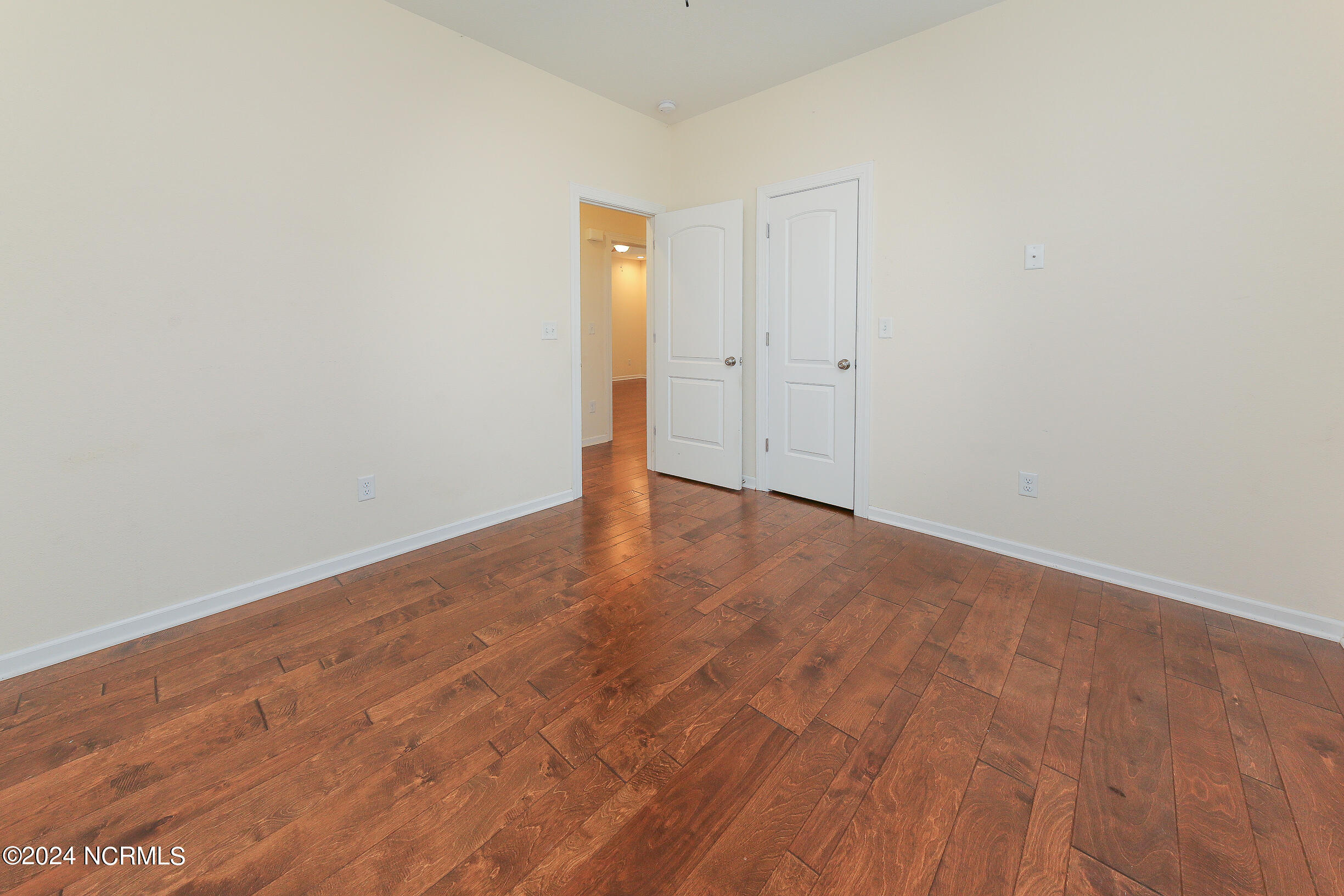 135 Laurel Woods Way