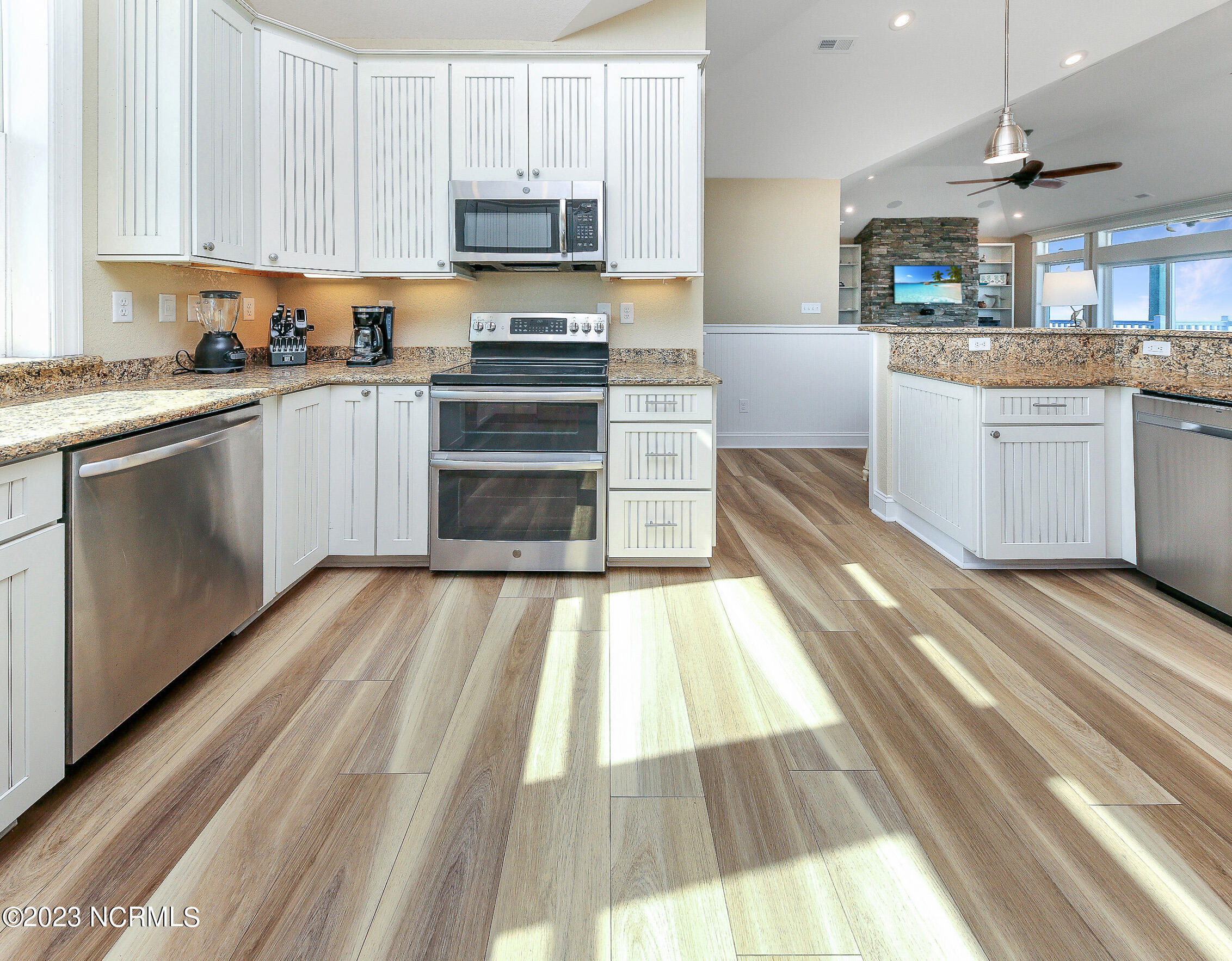 1001 Lighthouse Drive