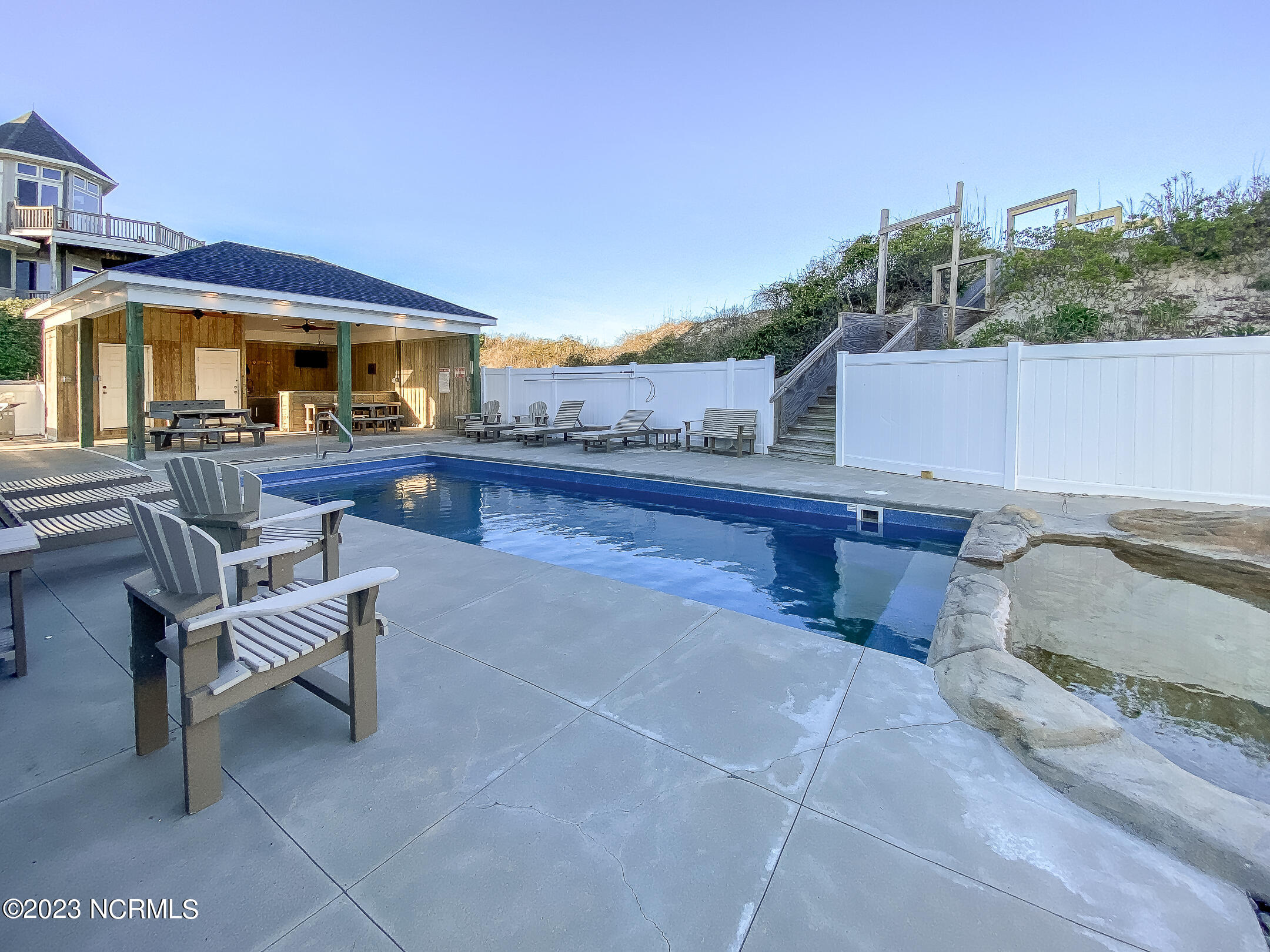 1001 Lighthouse Drive