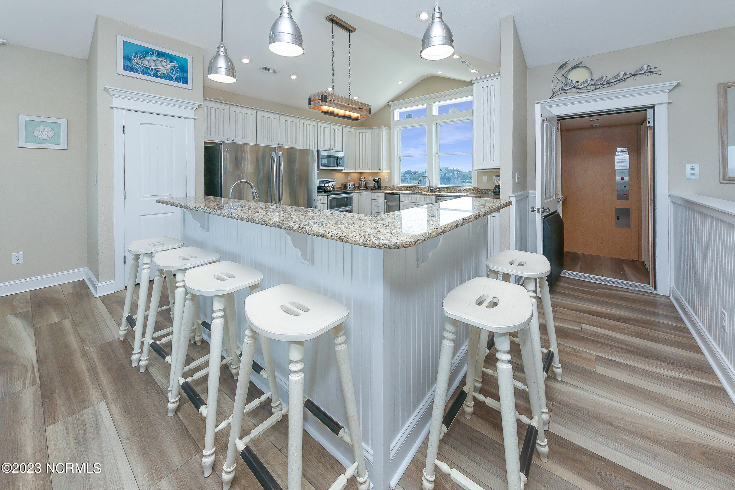 1001 Lighthouse Drive