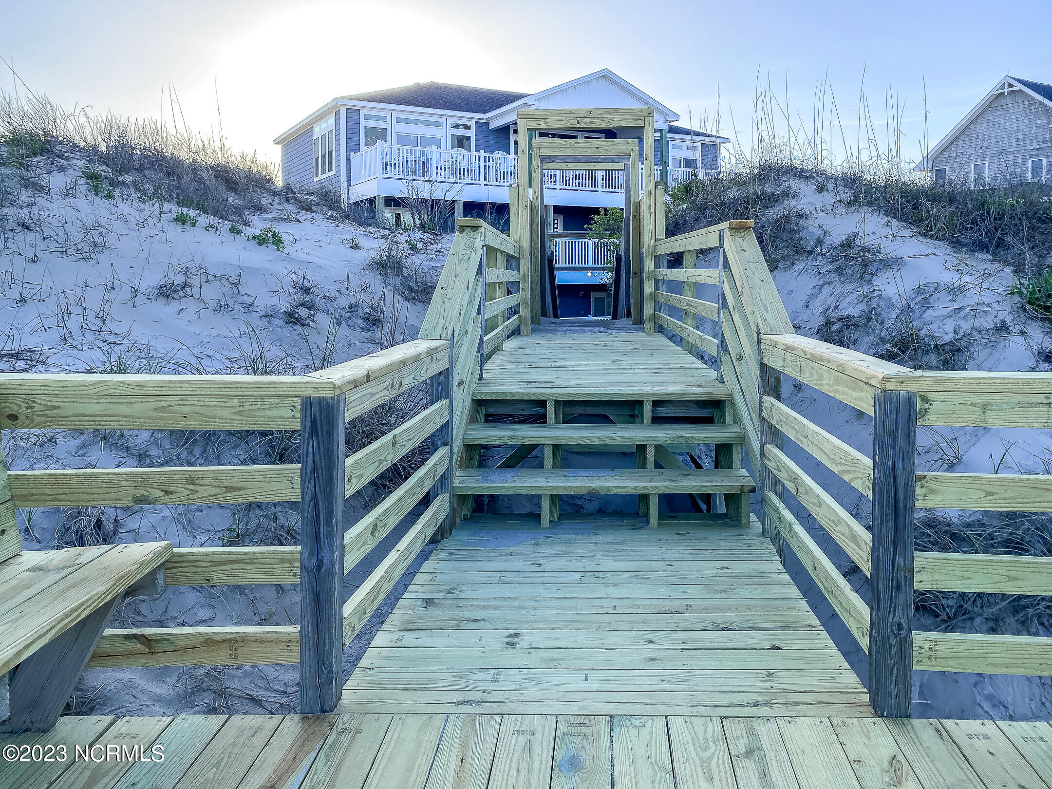 1001 Lighthouse Drive