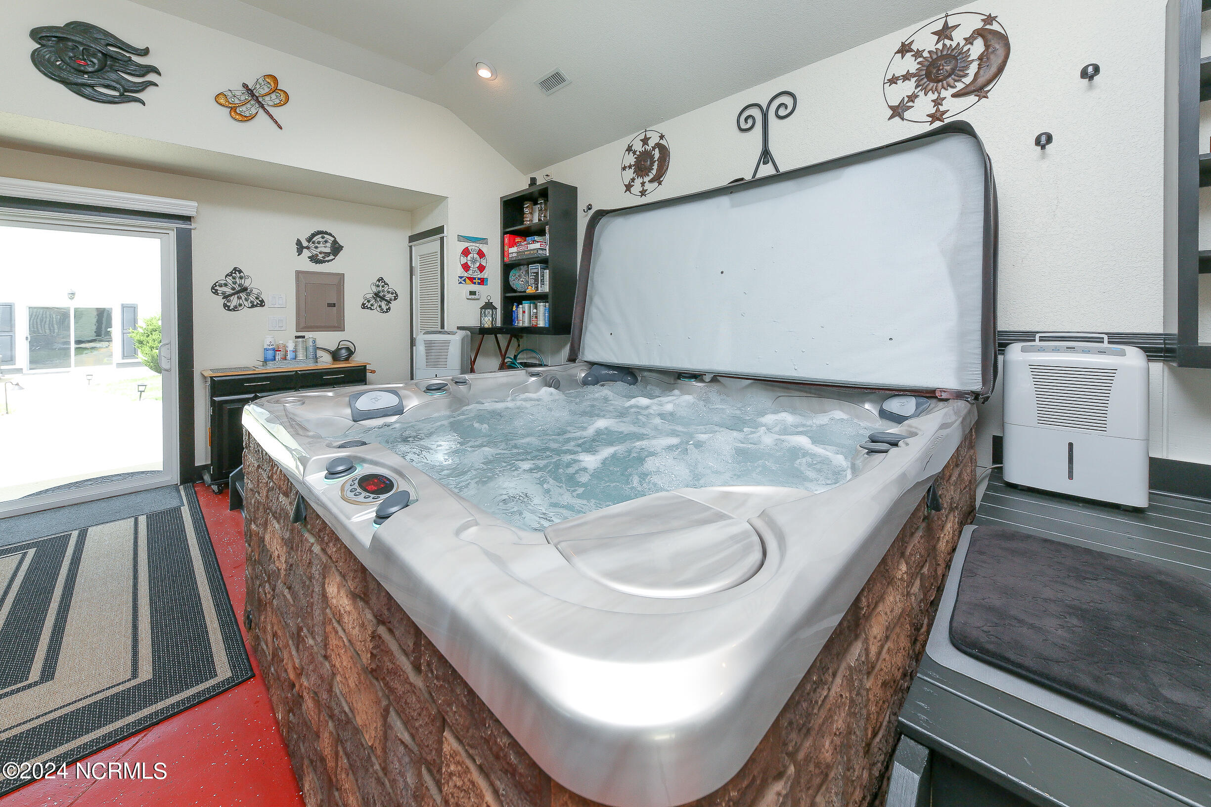 108 Chickadee Street