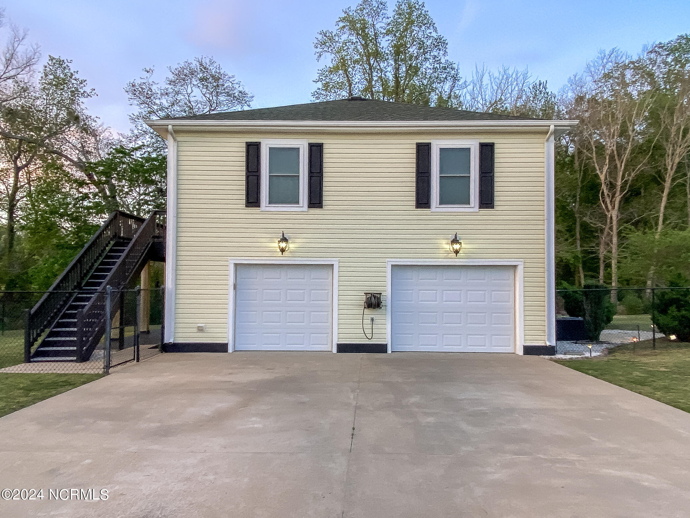 108 Chickadee Street