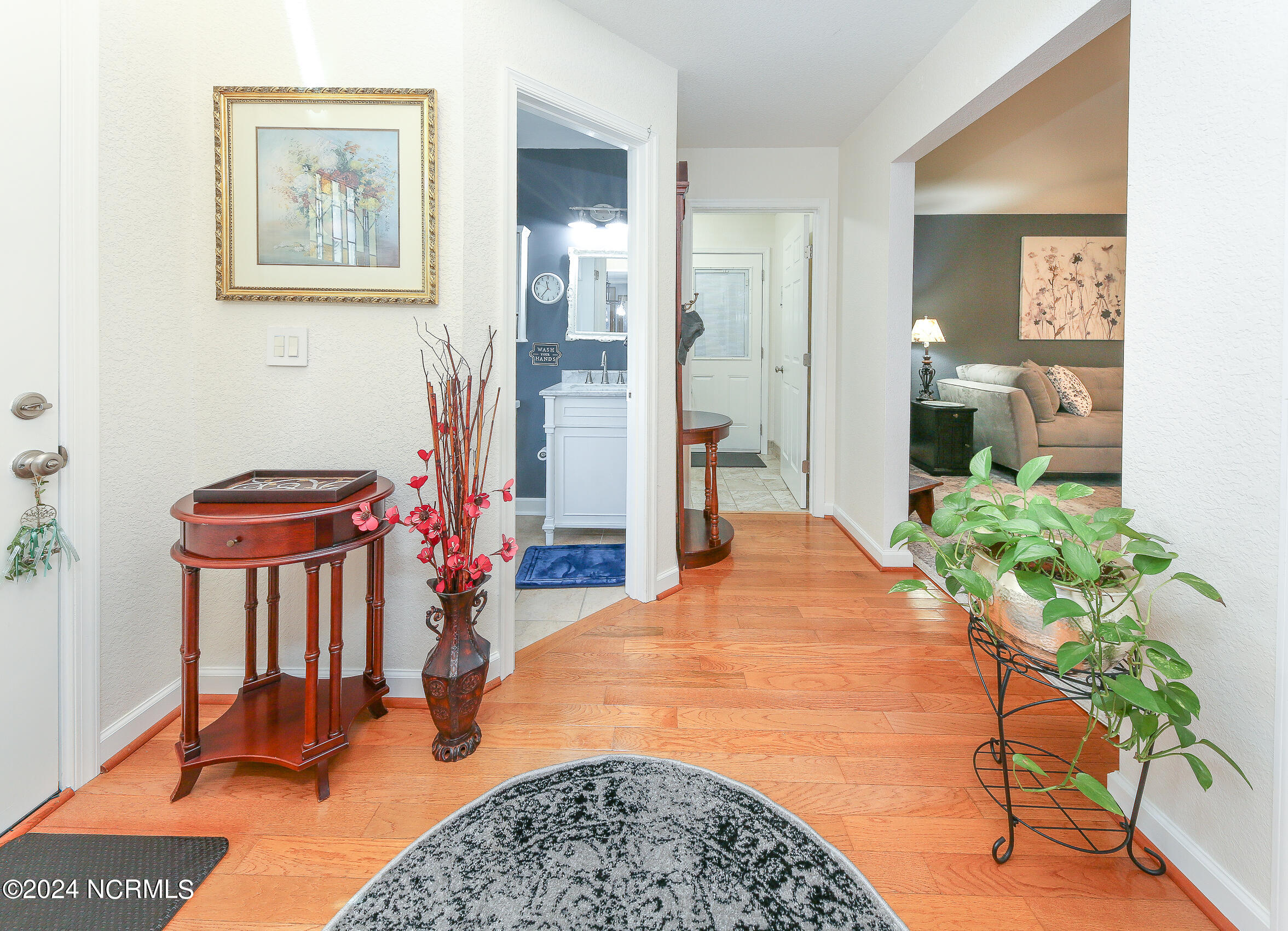 108 Chickadee Street