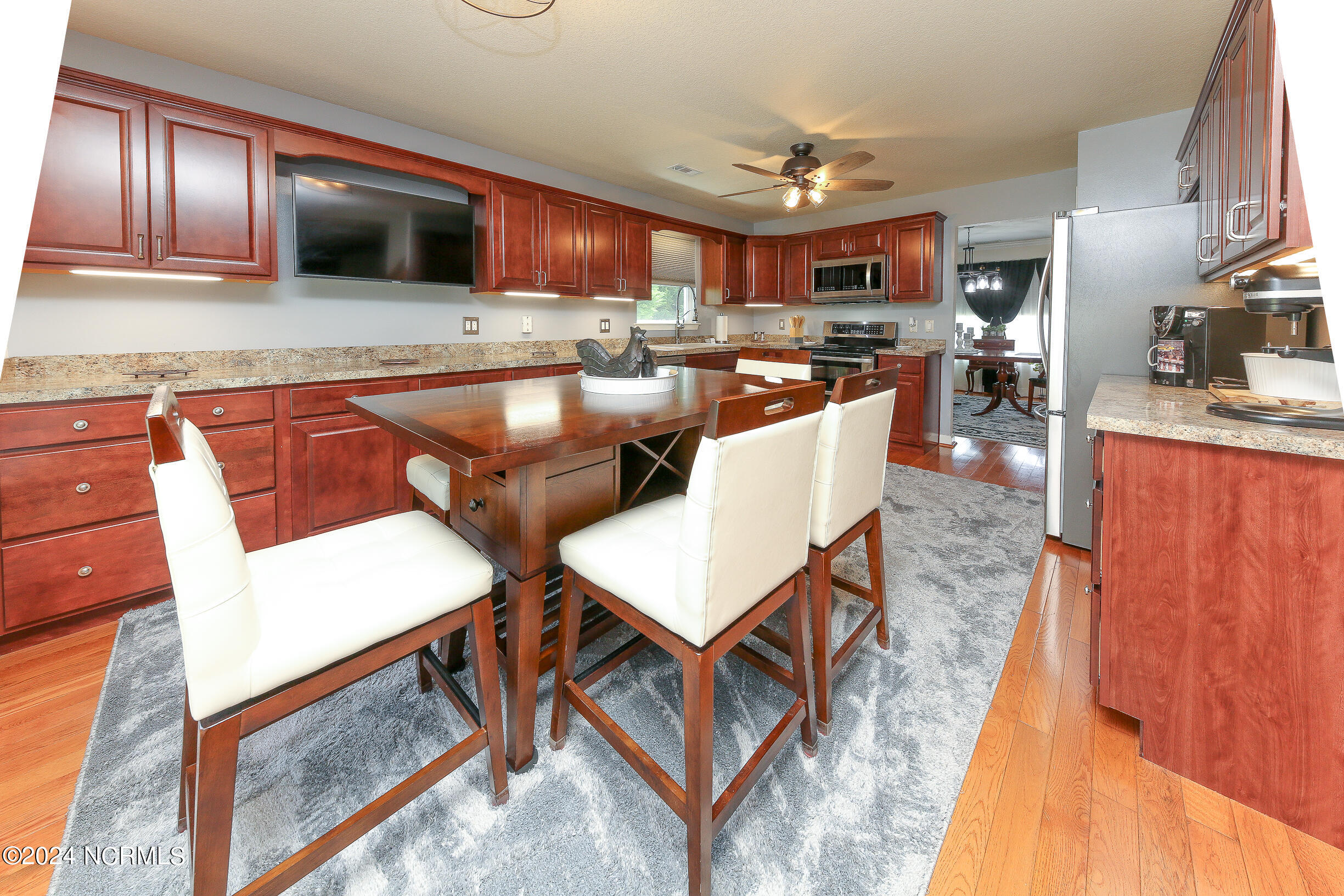 108 Chickadee Street