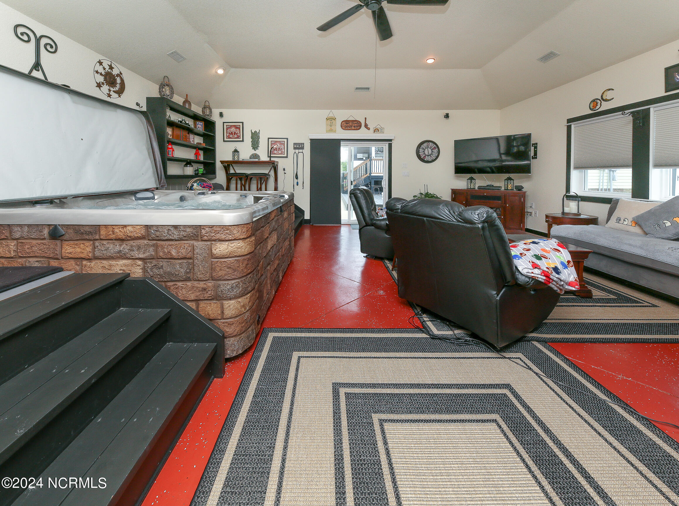 108 Chickadee Street