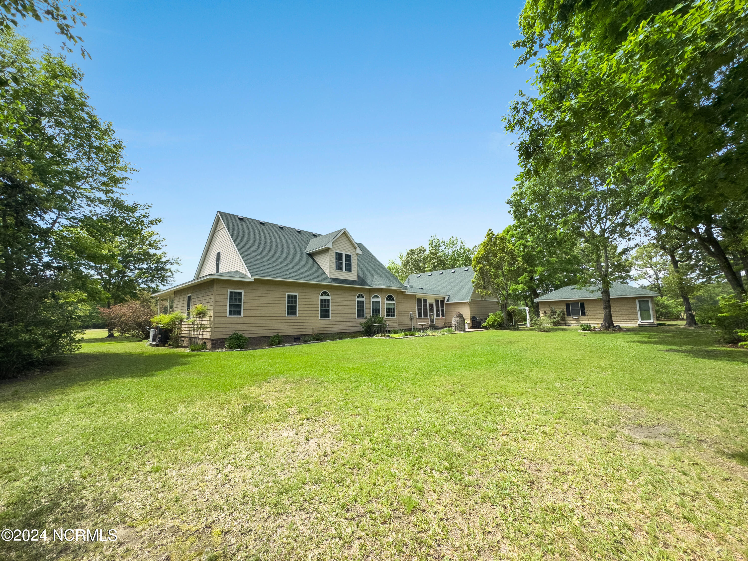 109 Annettes Court