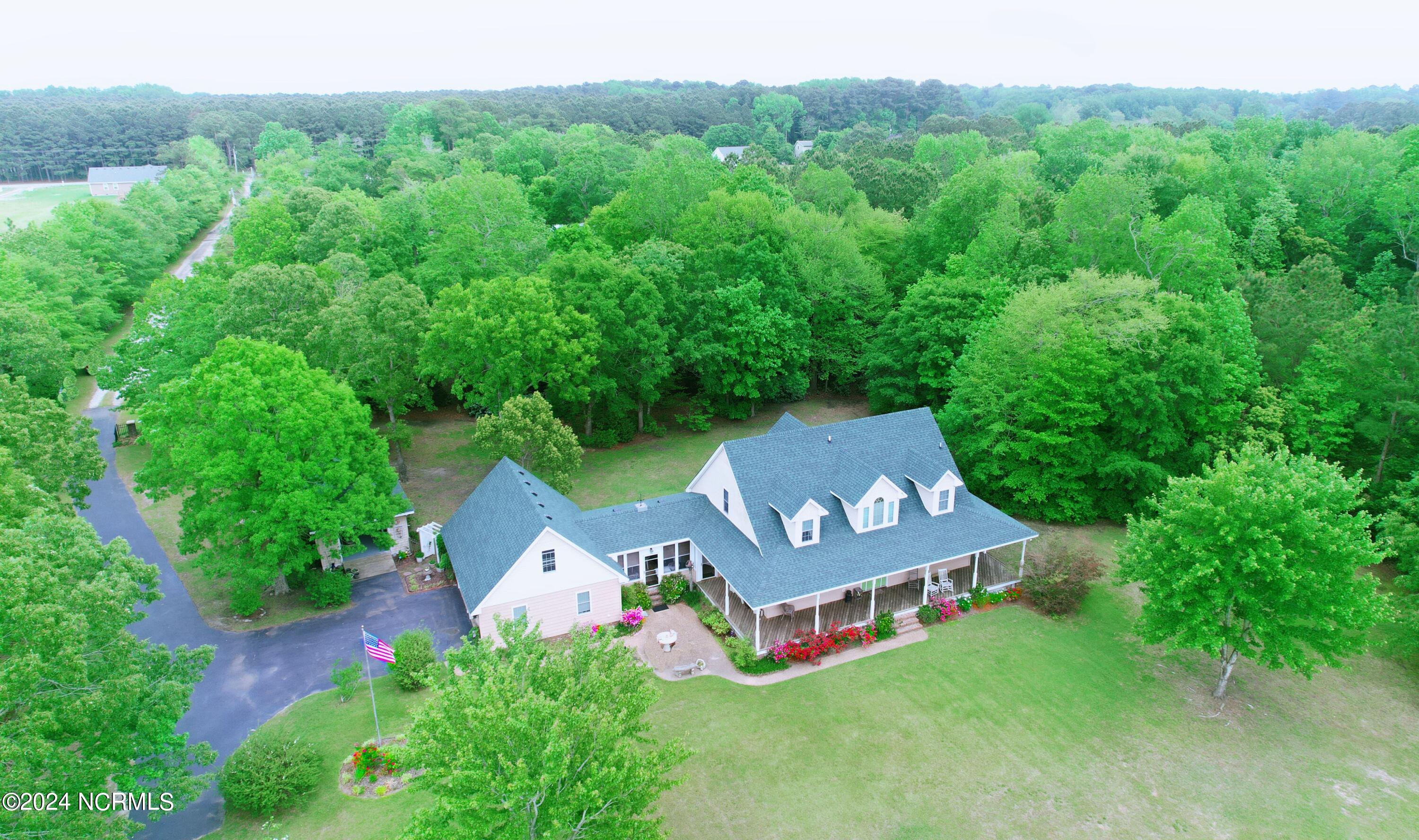 109 Annettes Court