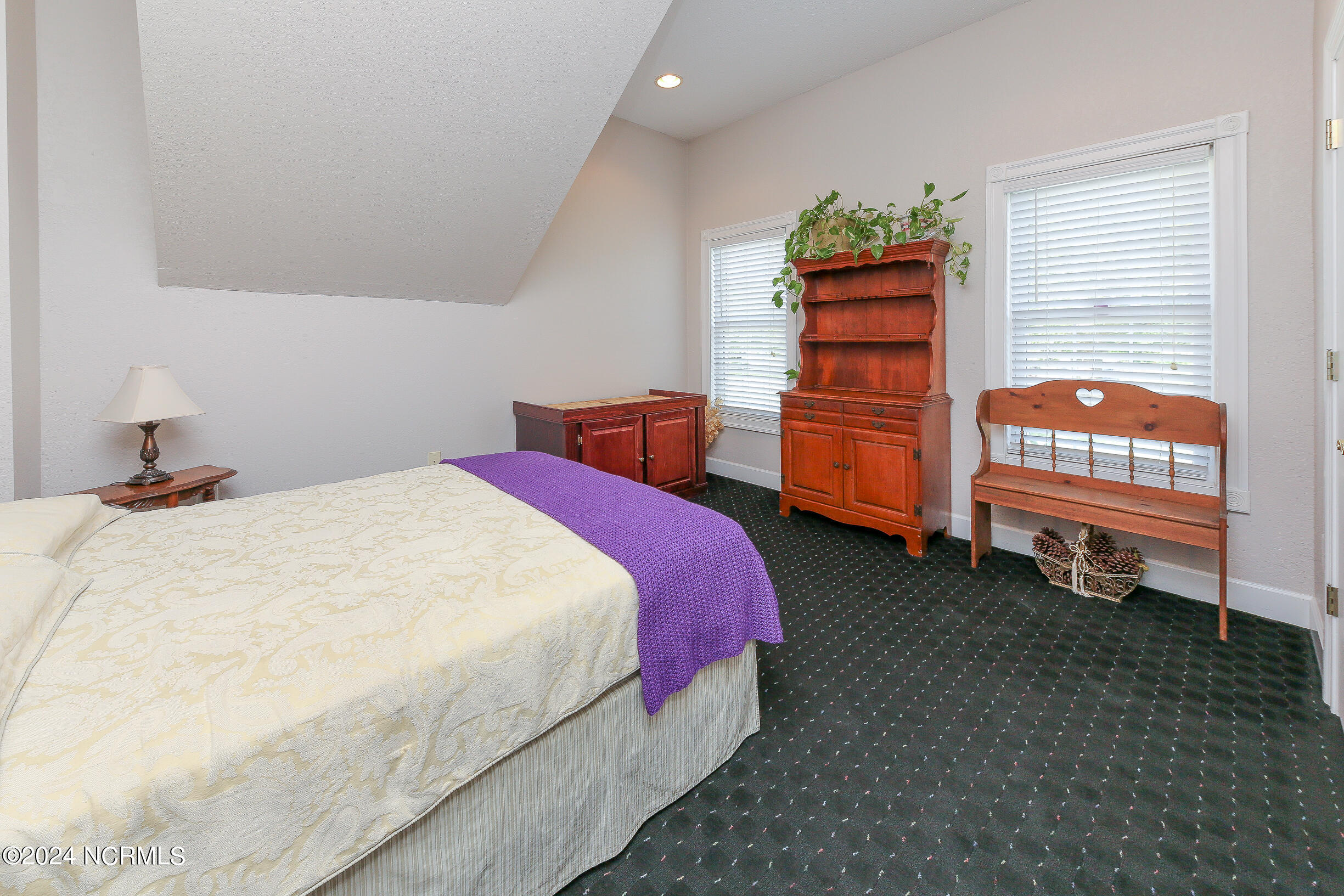 318 Highway 34 N