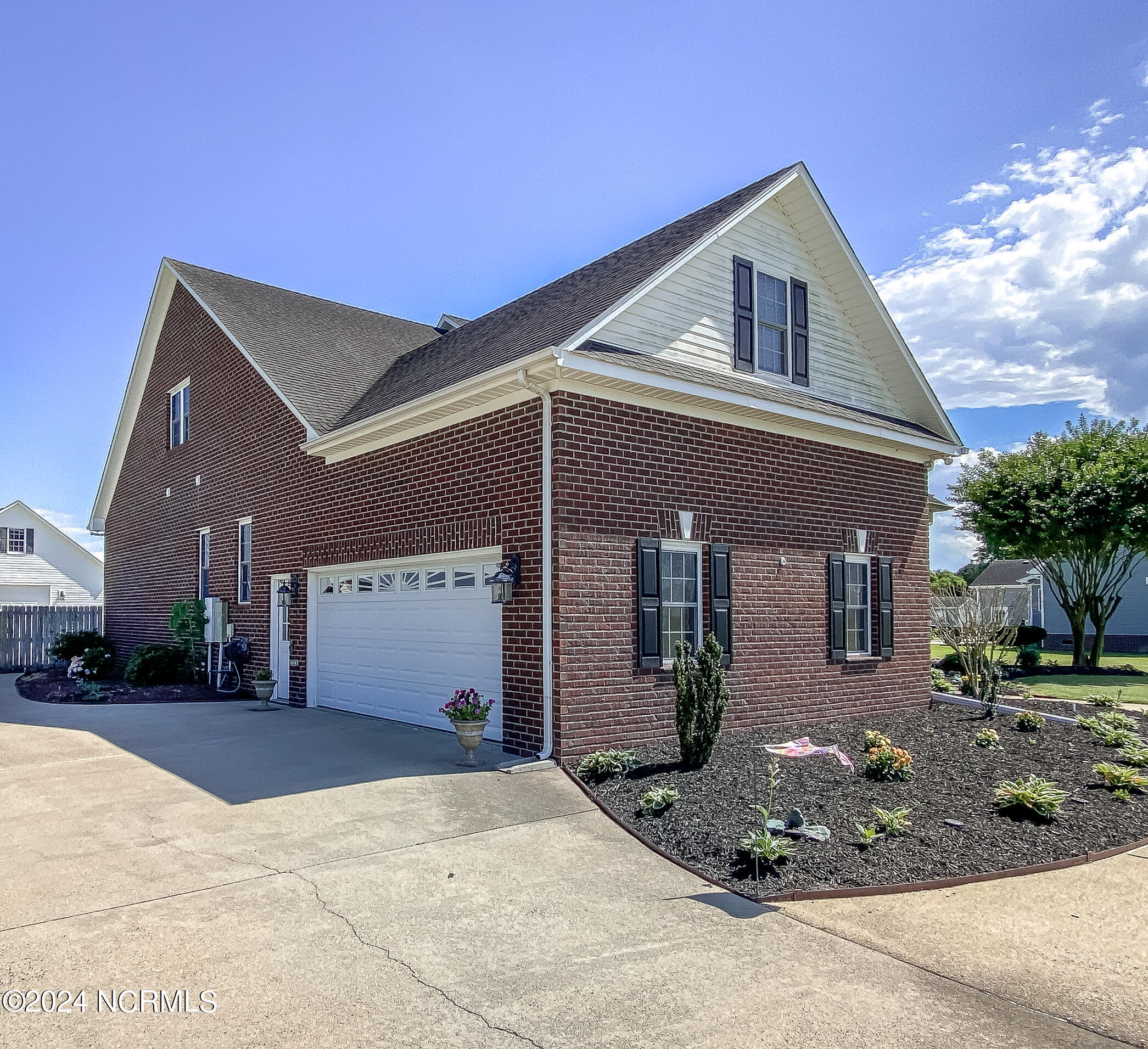 318 Highway 34 N