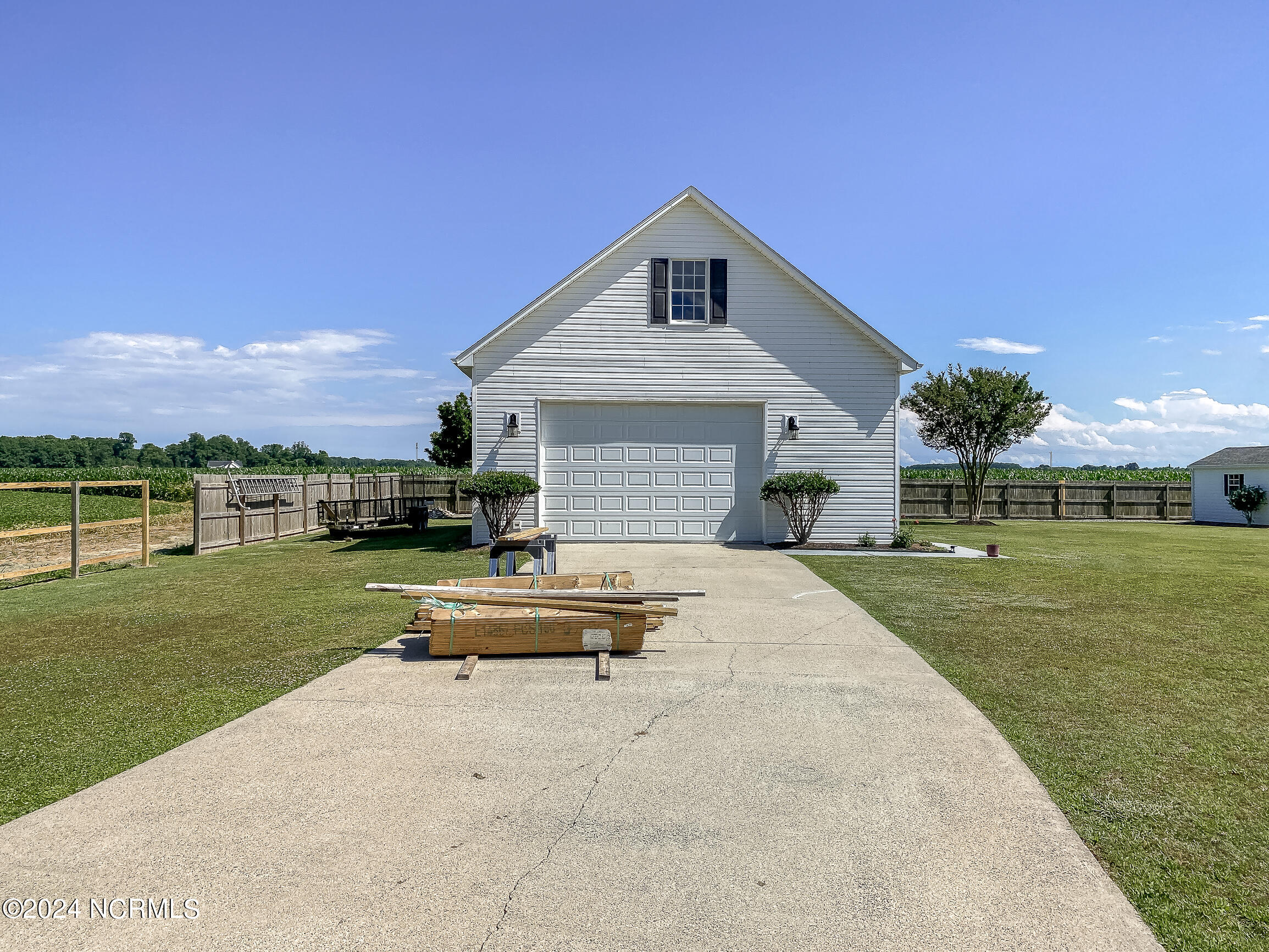 318 Highway 34 N