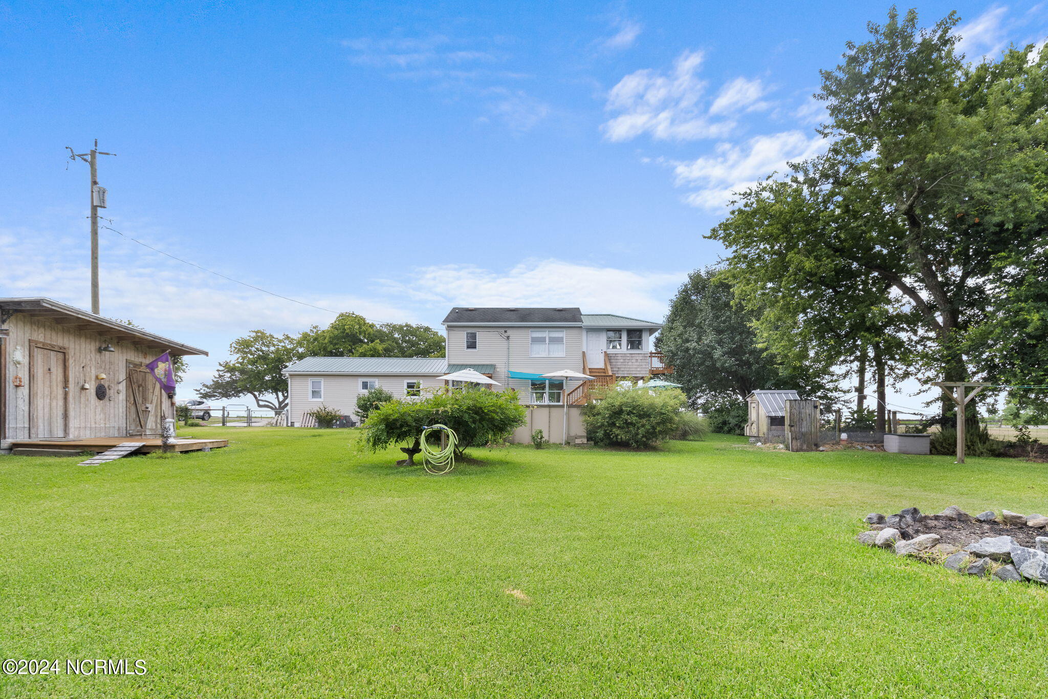 1359 Waterlily Road