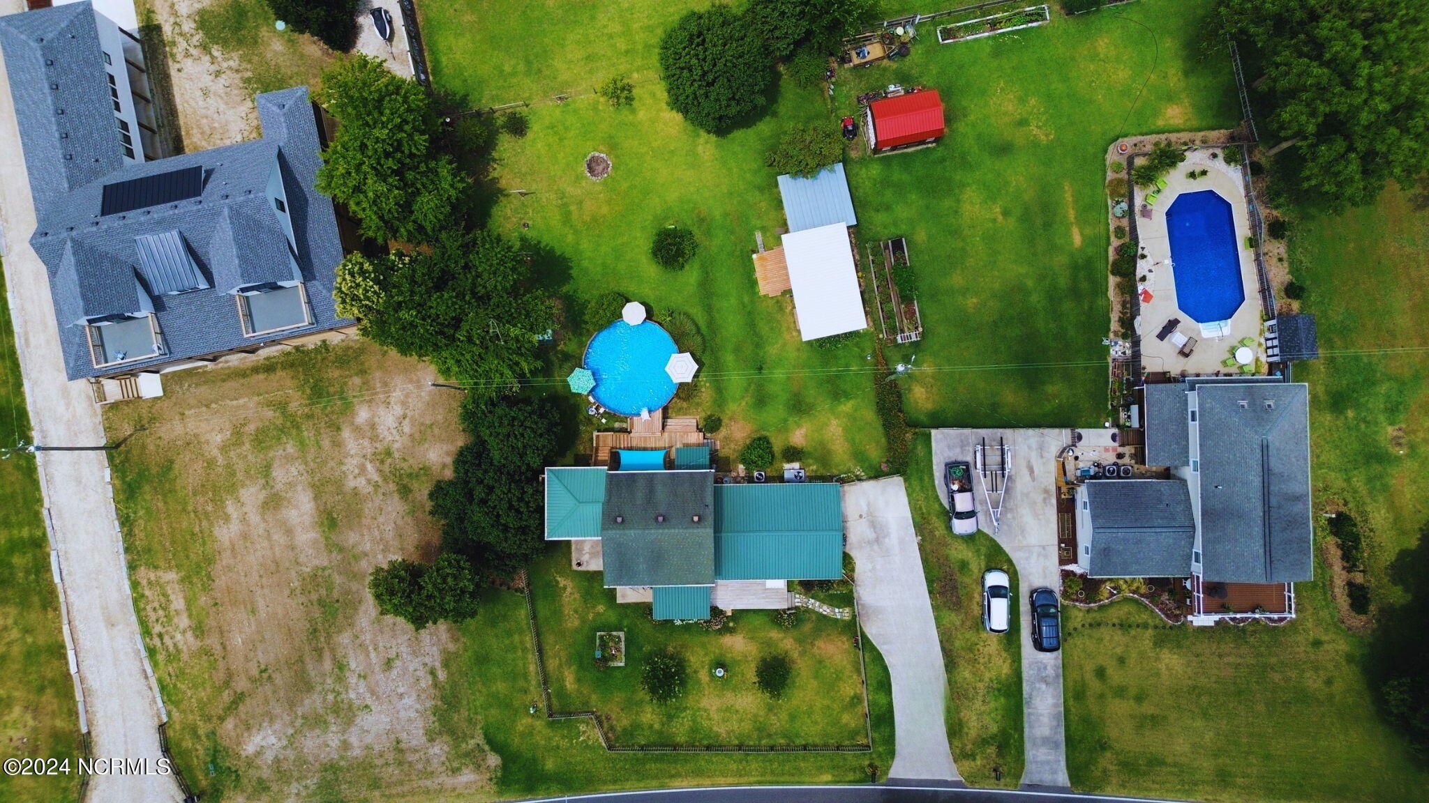 1359 Waterlily Road