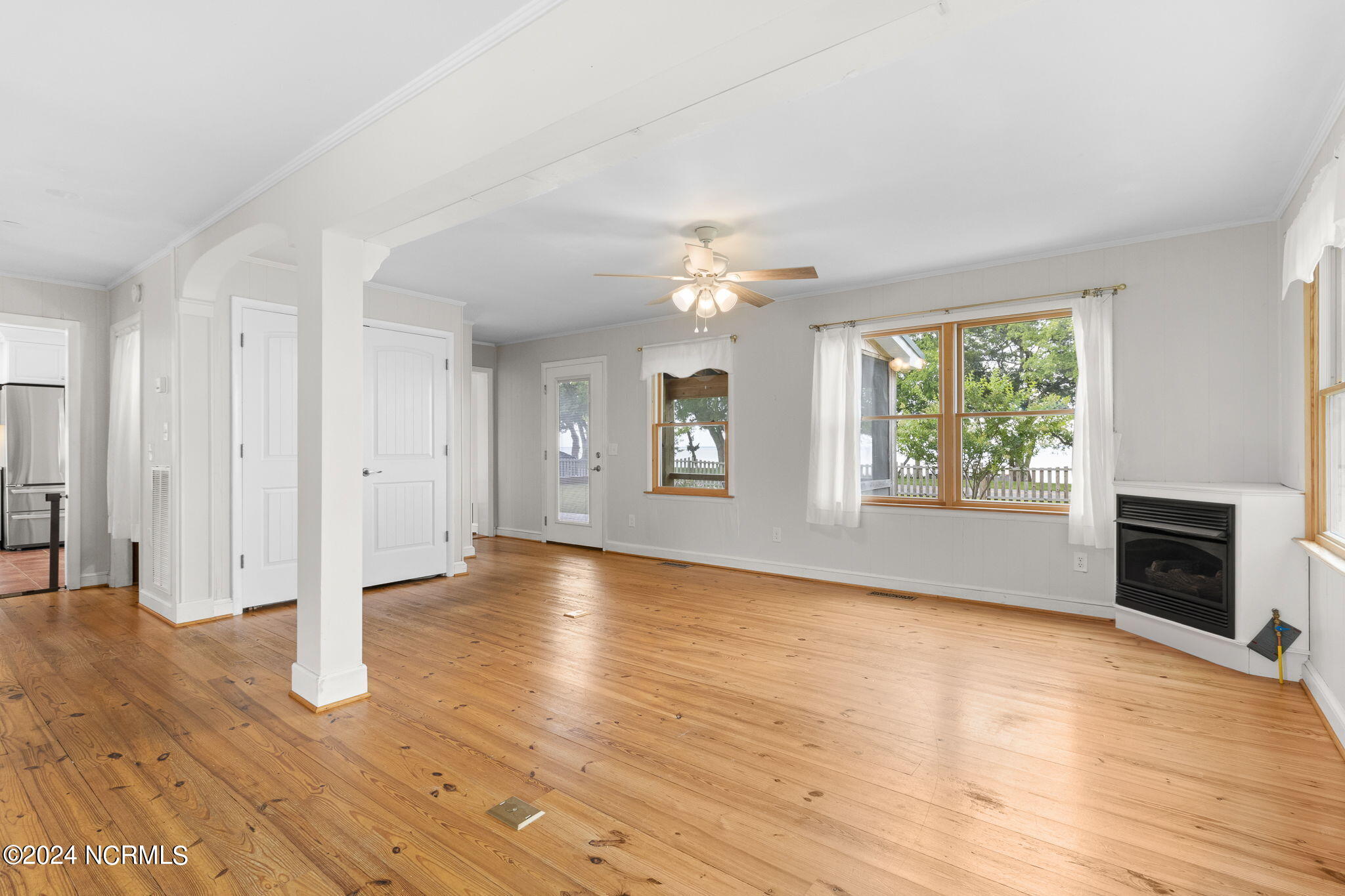 1359 Waterlily Road