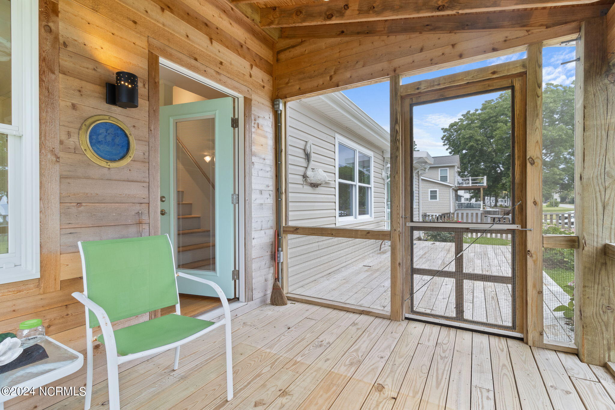 1359 Waterlily Road