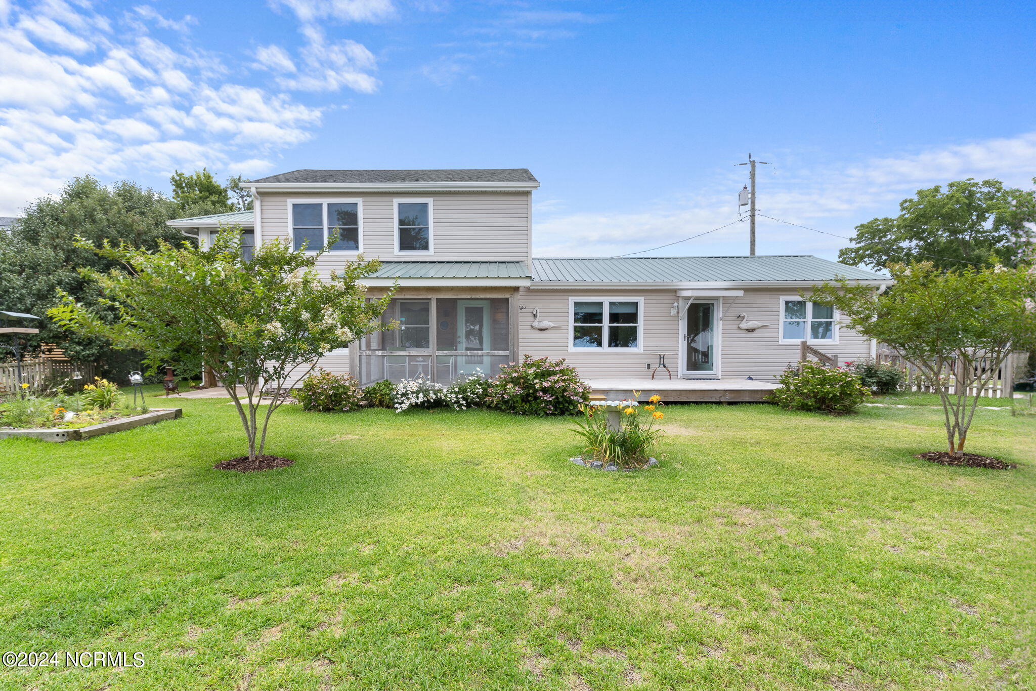 1359 Waterlily Road
