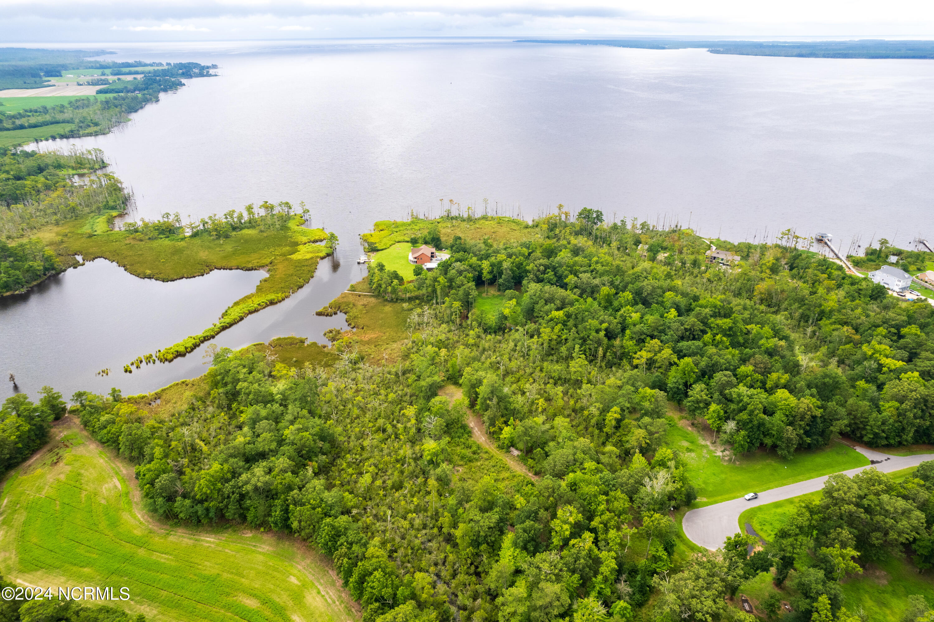 114 Bay Roads Lane
