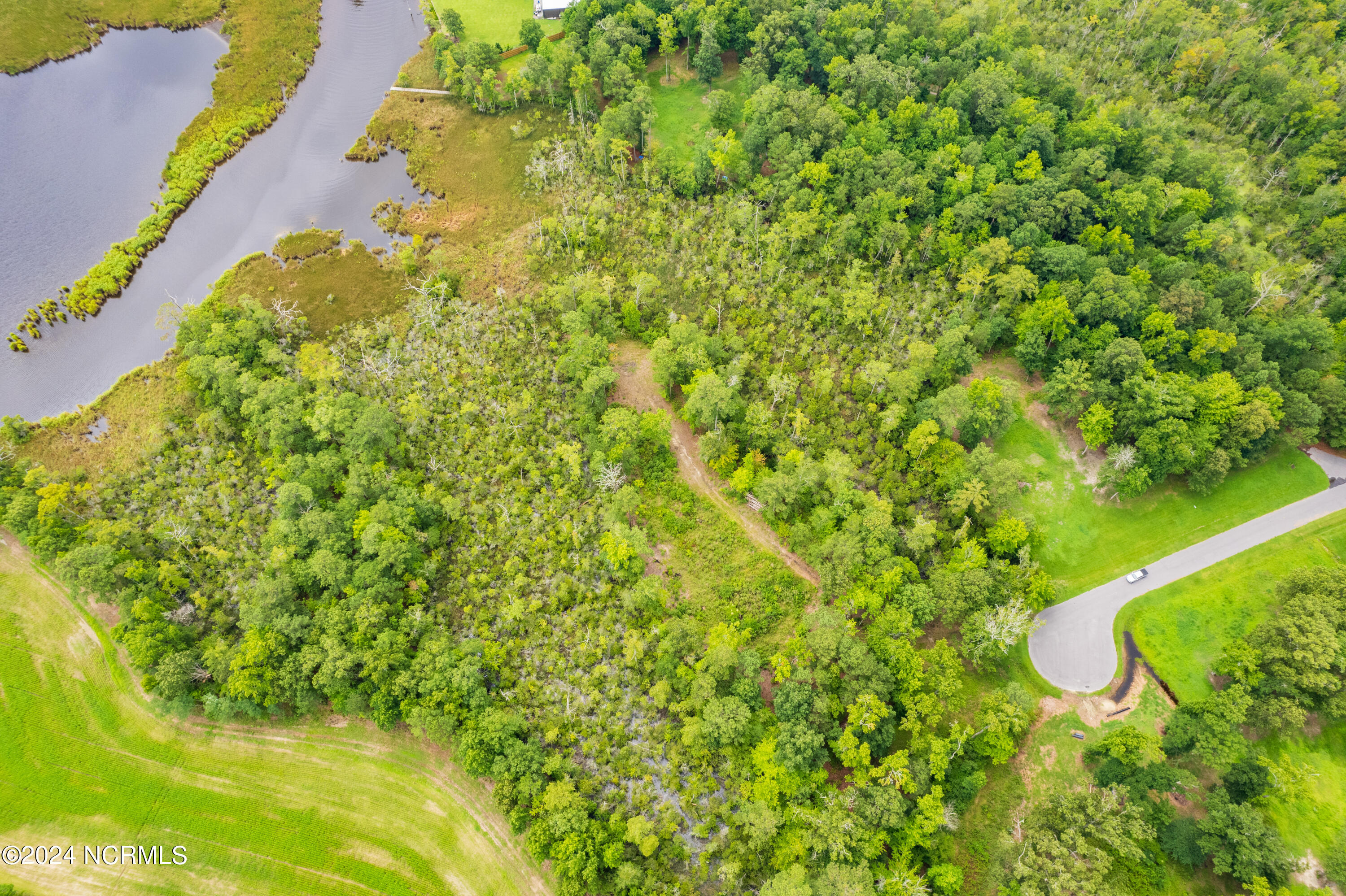 114 Bay Roads Lane
