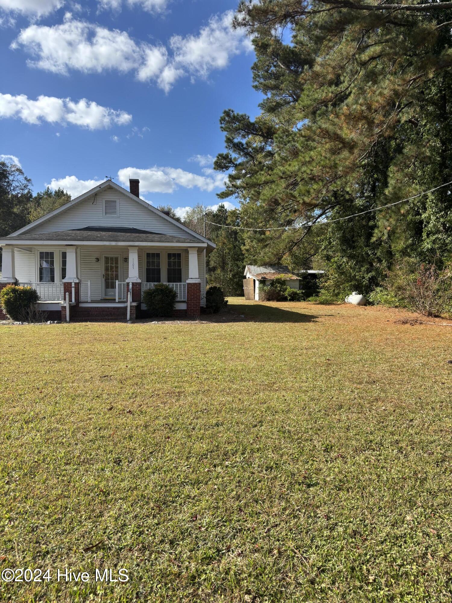 1107 Highway 32 N