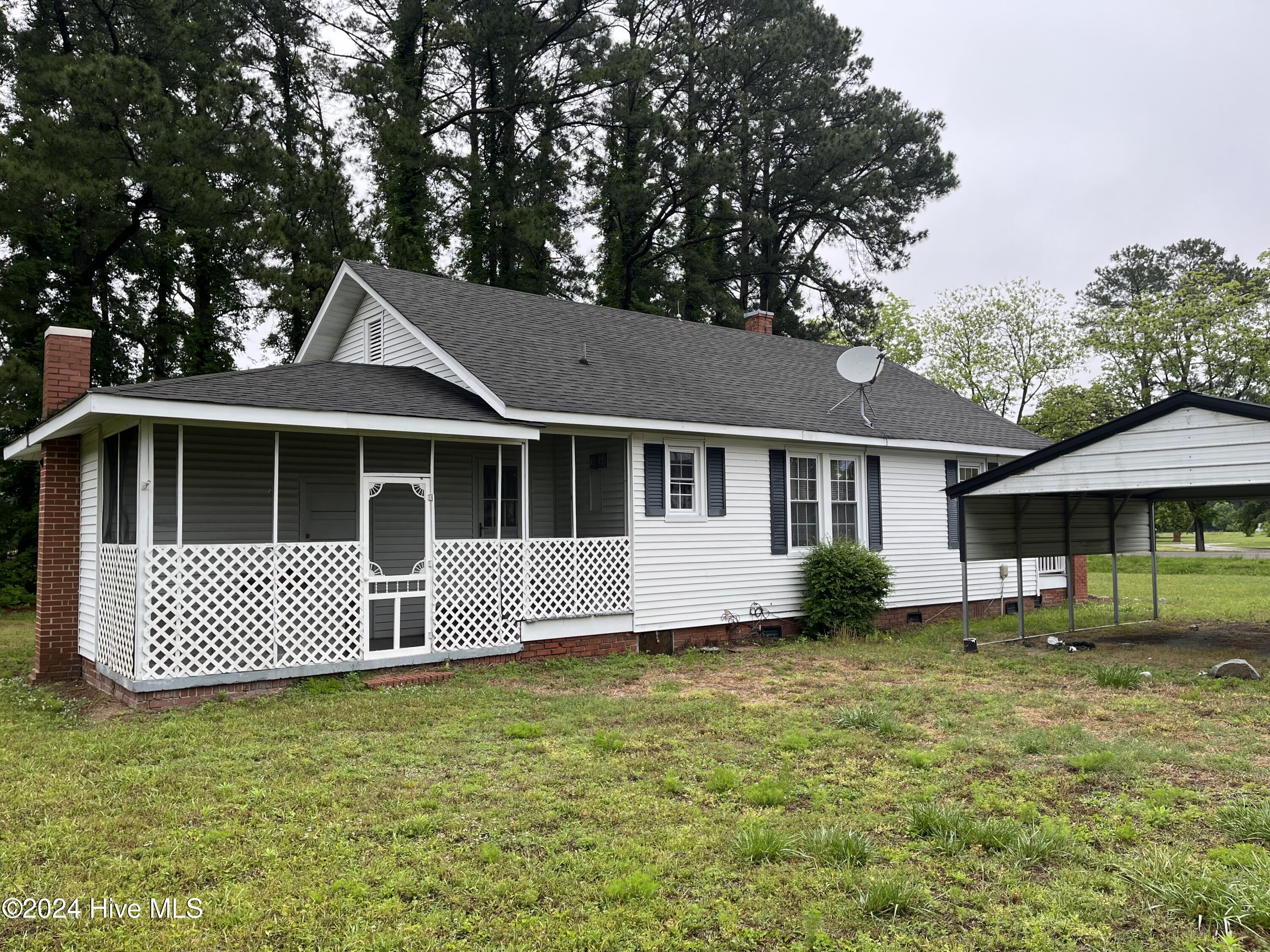 1107 Highway 32 N