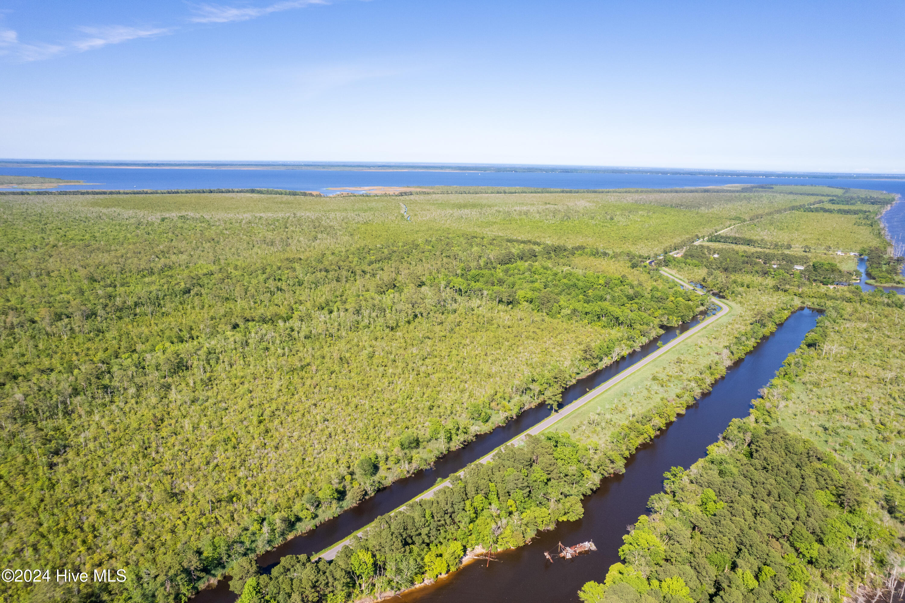 271 Sailboat Road