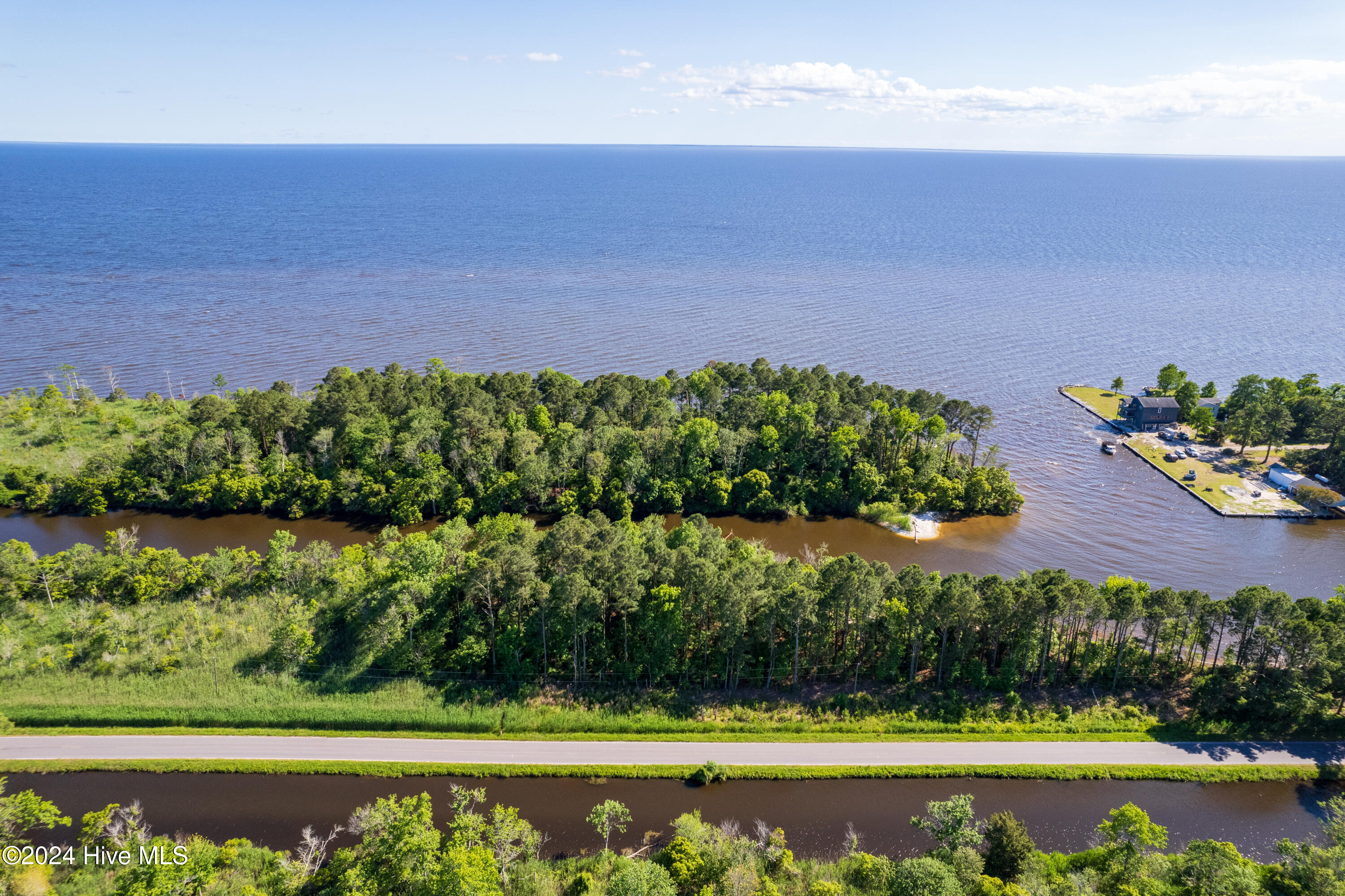 271 Sailboat Road
