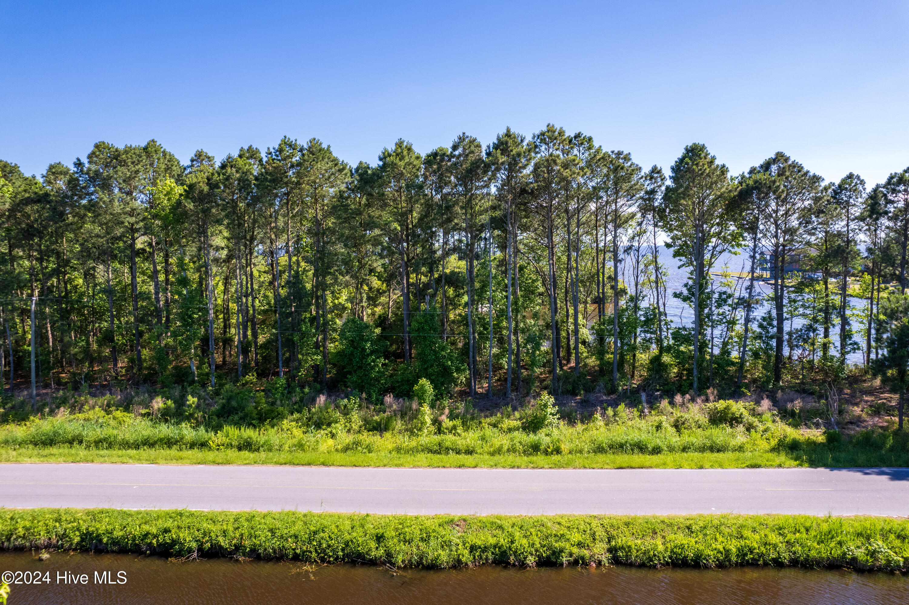 271 Sailboat Road