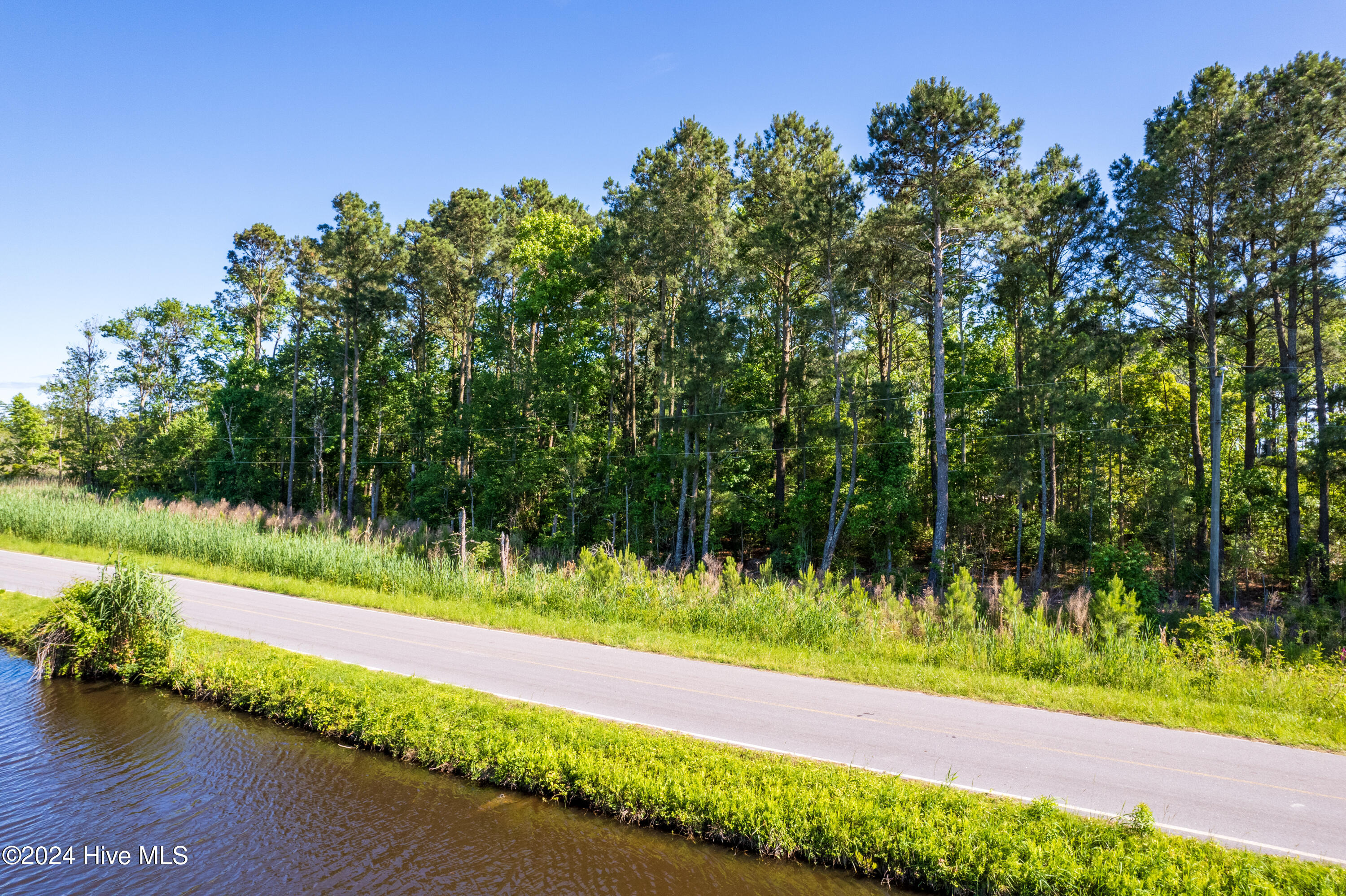 271 Sailboat Road
