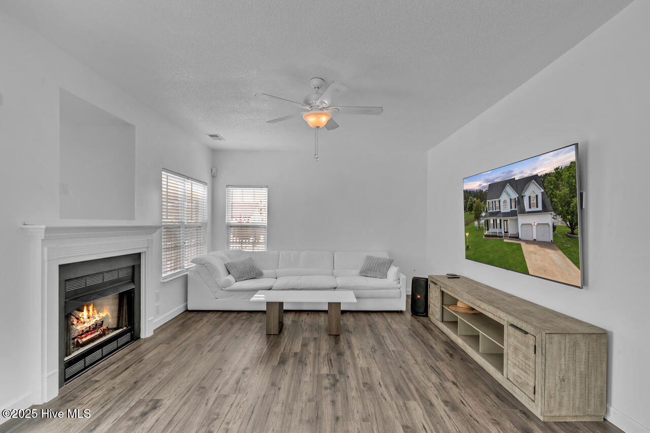 157 Pier Landing Loop