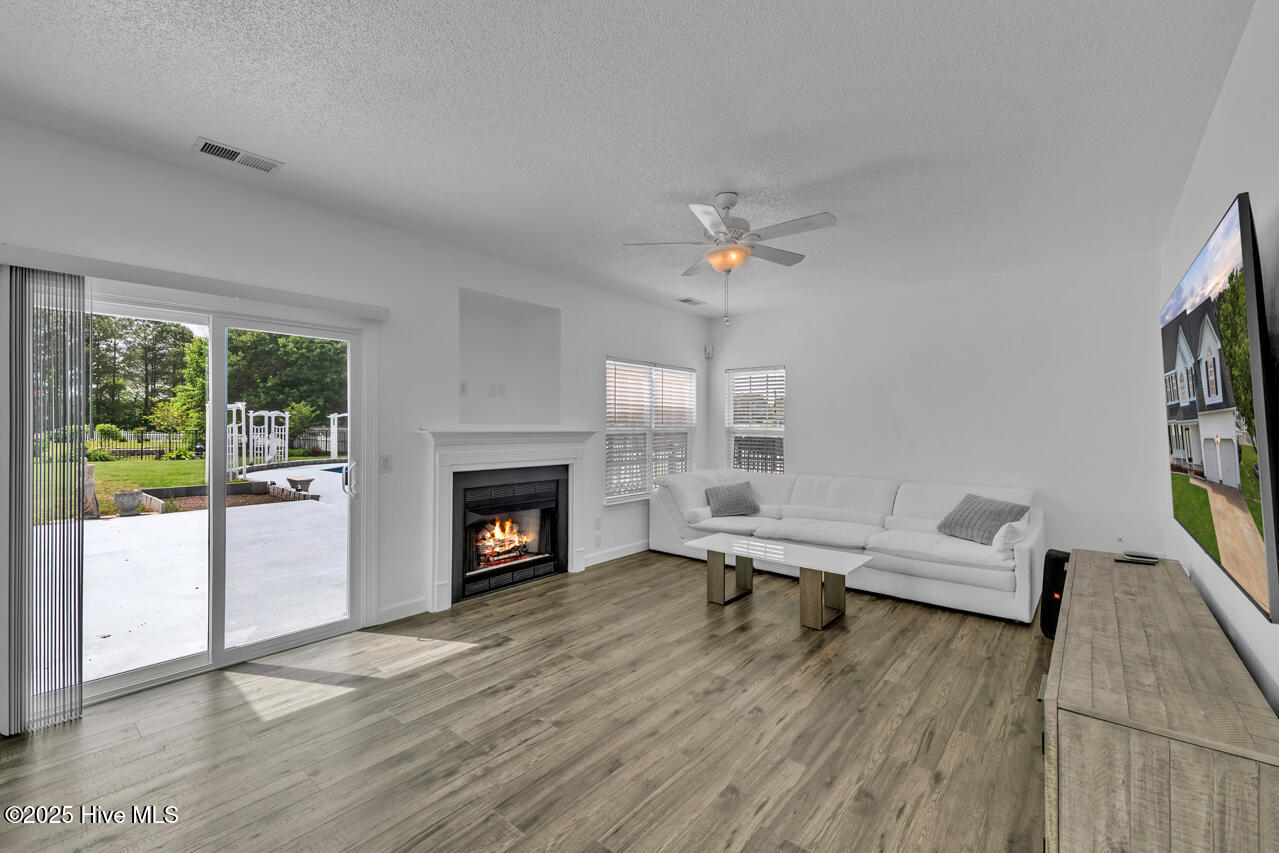 157 Pier Landing Loop