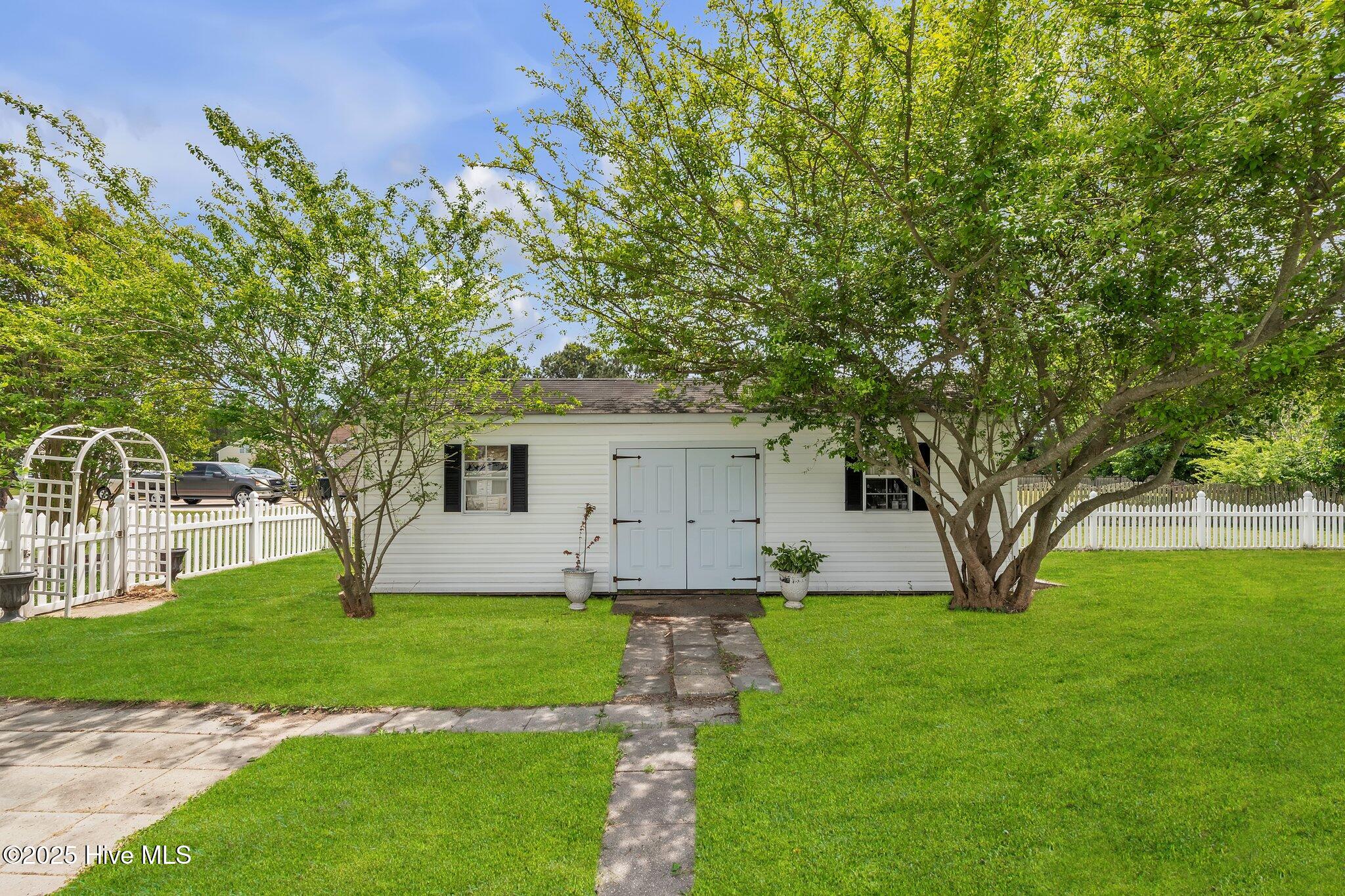 157 Pier Landing Loop