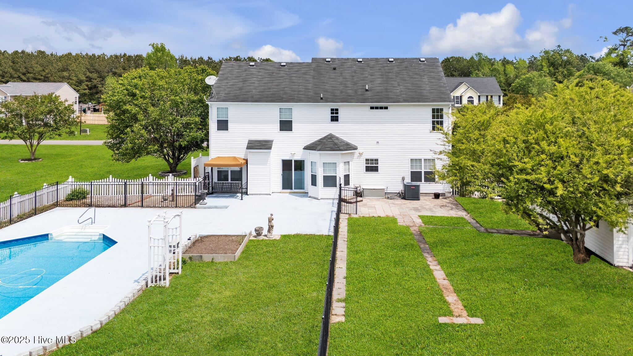 157 Pier Landing Loop