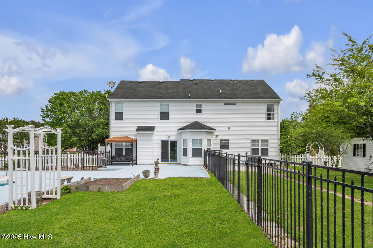 157 Pier Landing Loop