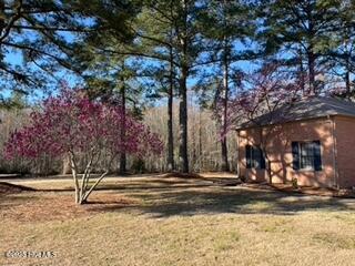 102 W Robin Court