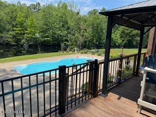 102 W Robin Court