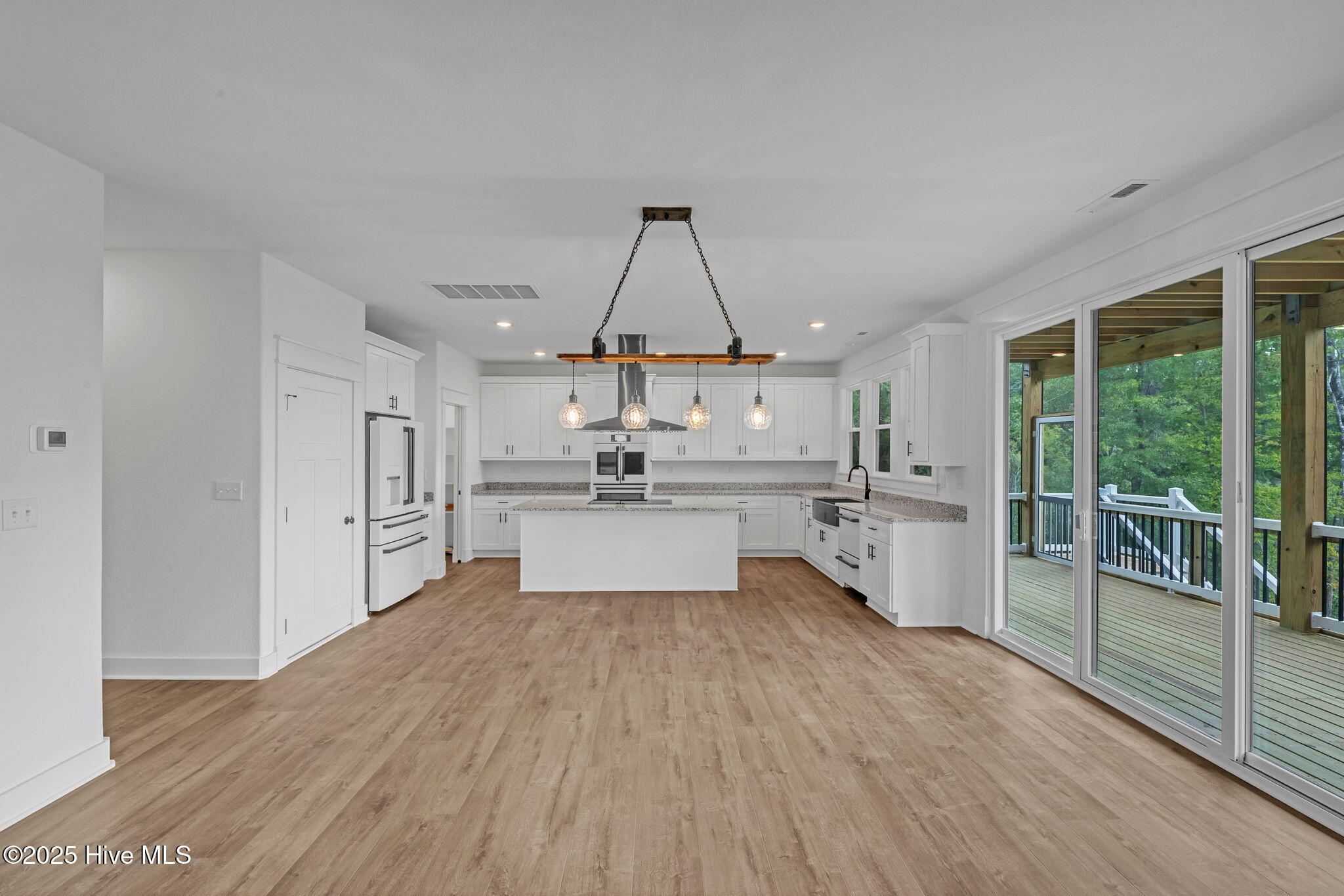 114 Bay Roads Lane