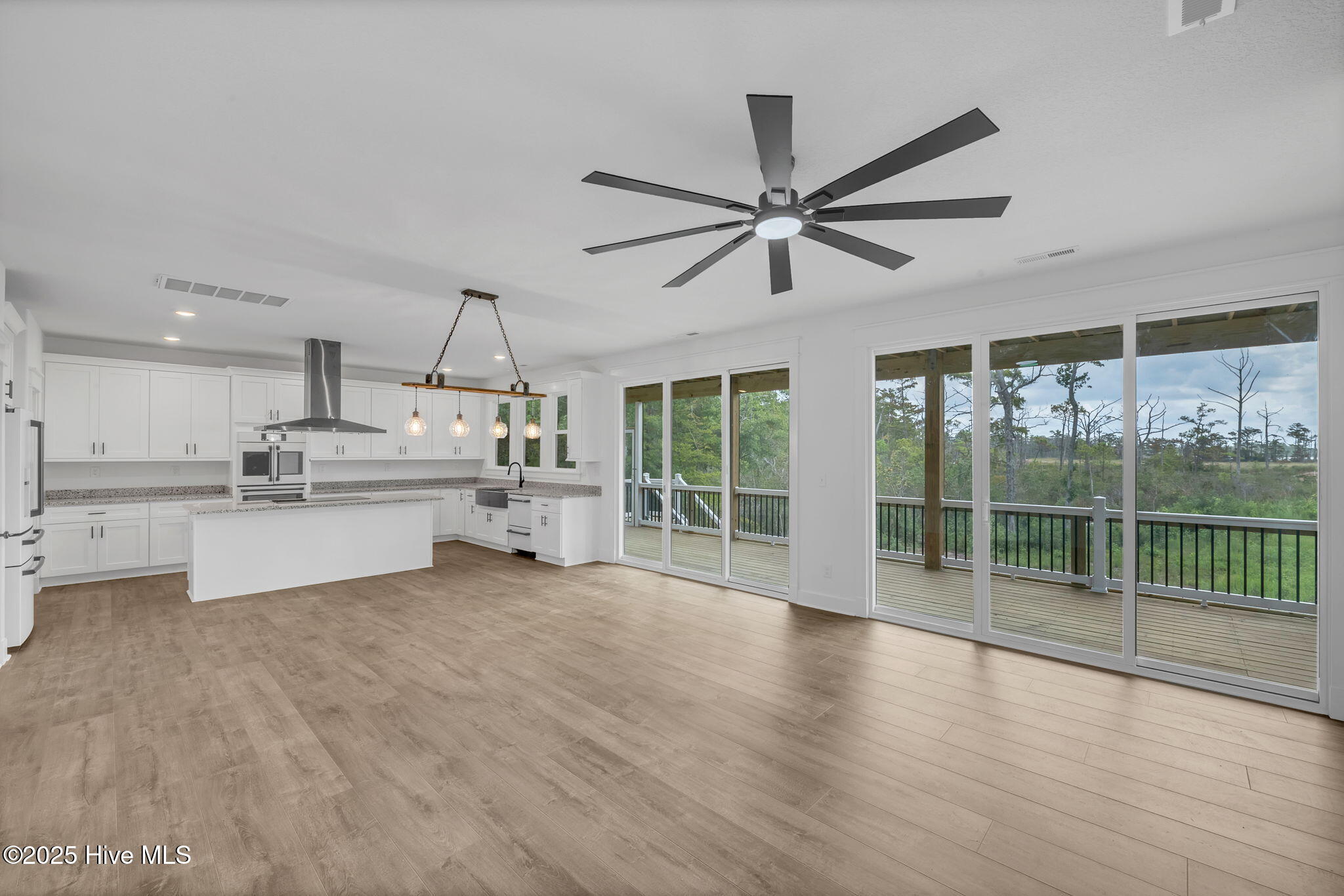 114 Bay Roads Lane