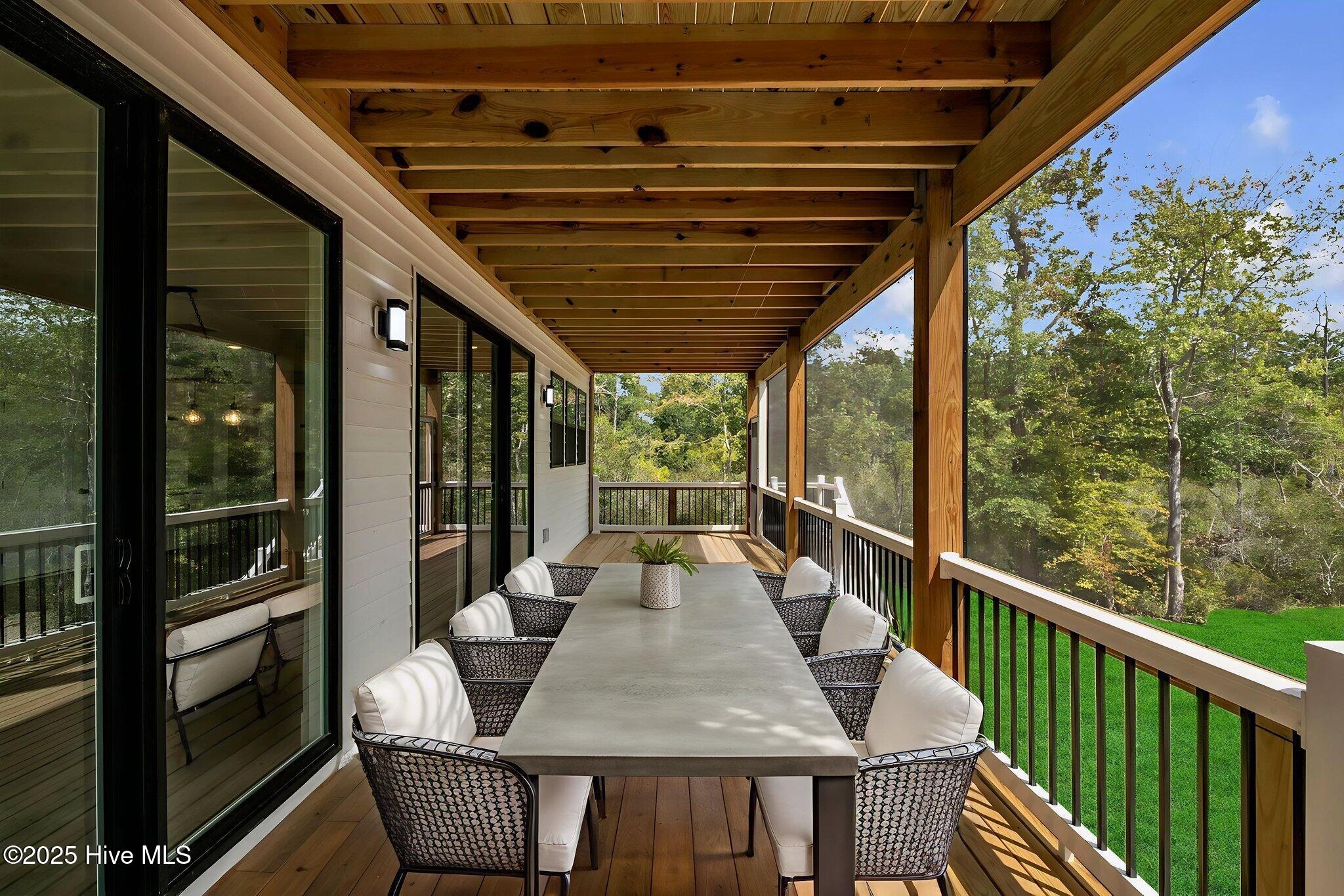 114 Bay Roads Lane