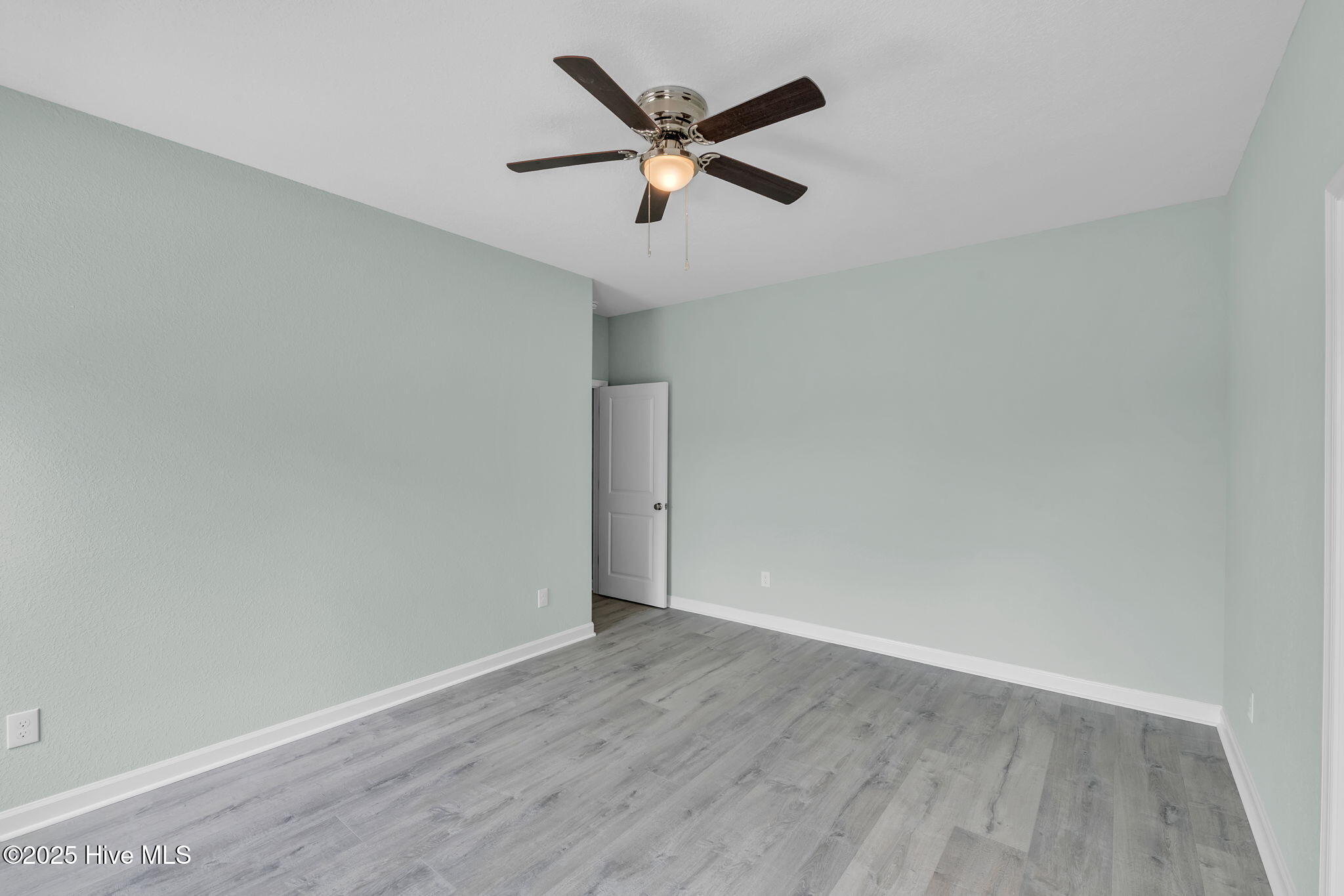 415 Elcinoco Drive B