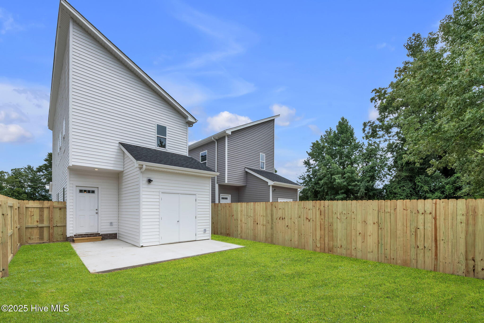 415 Elcinoco Drive B