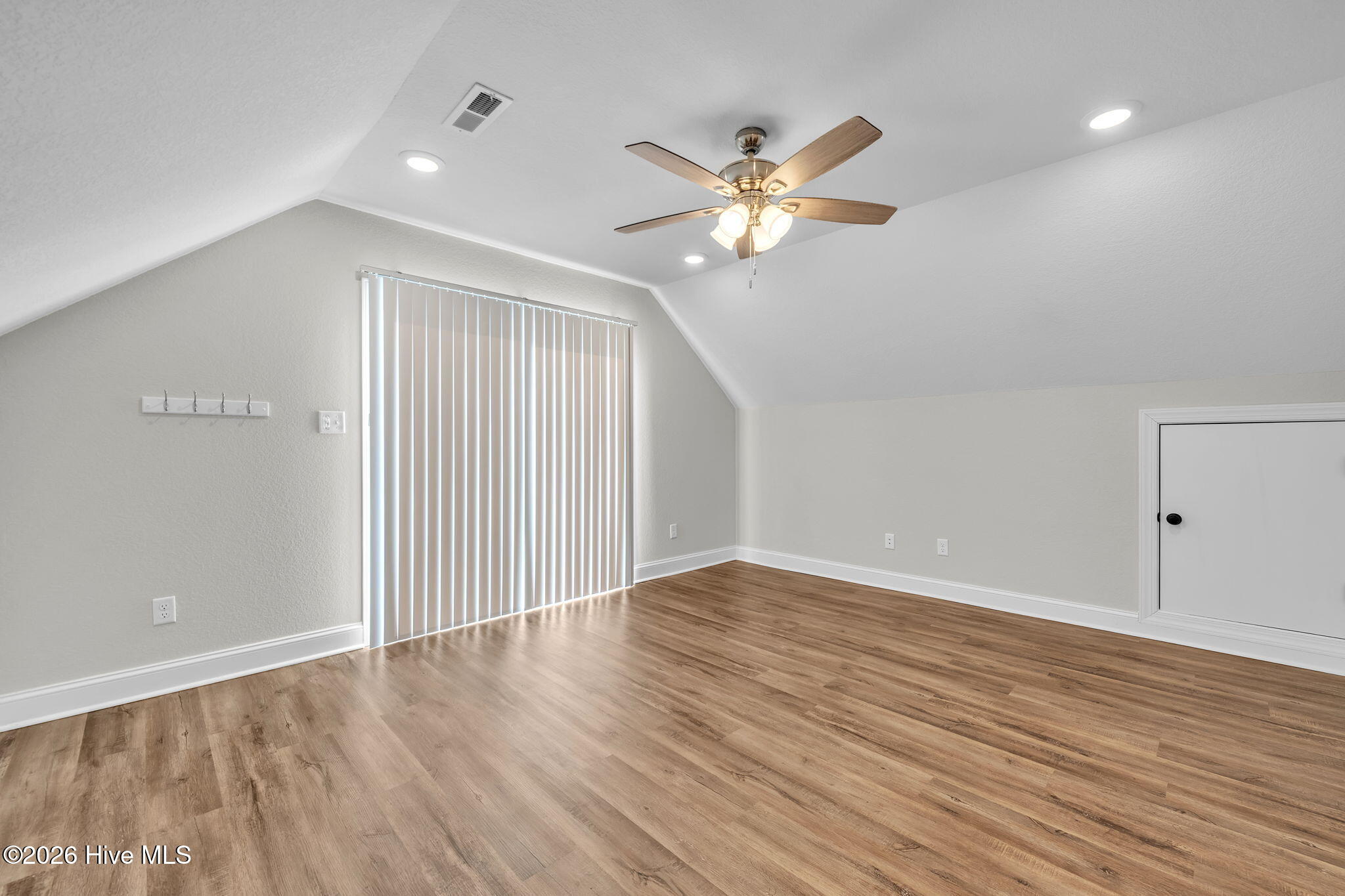 105 Barracuda Street