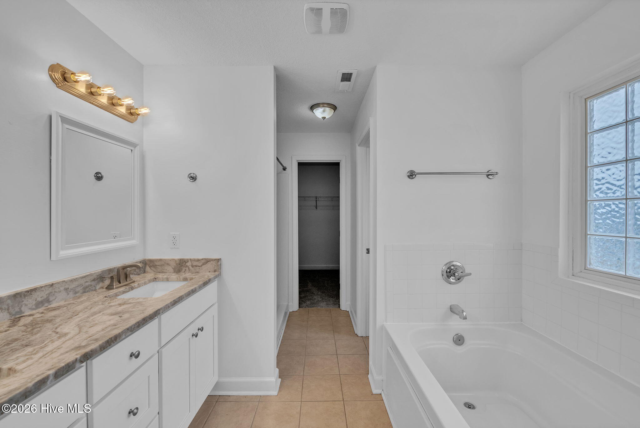 101 Chickadee Street