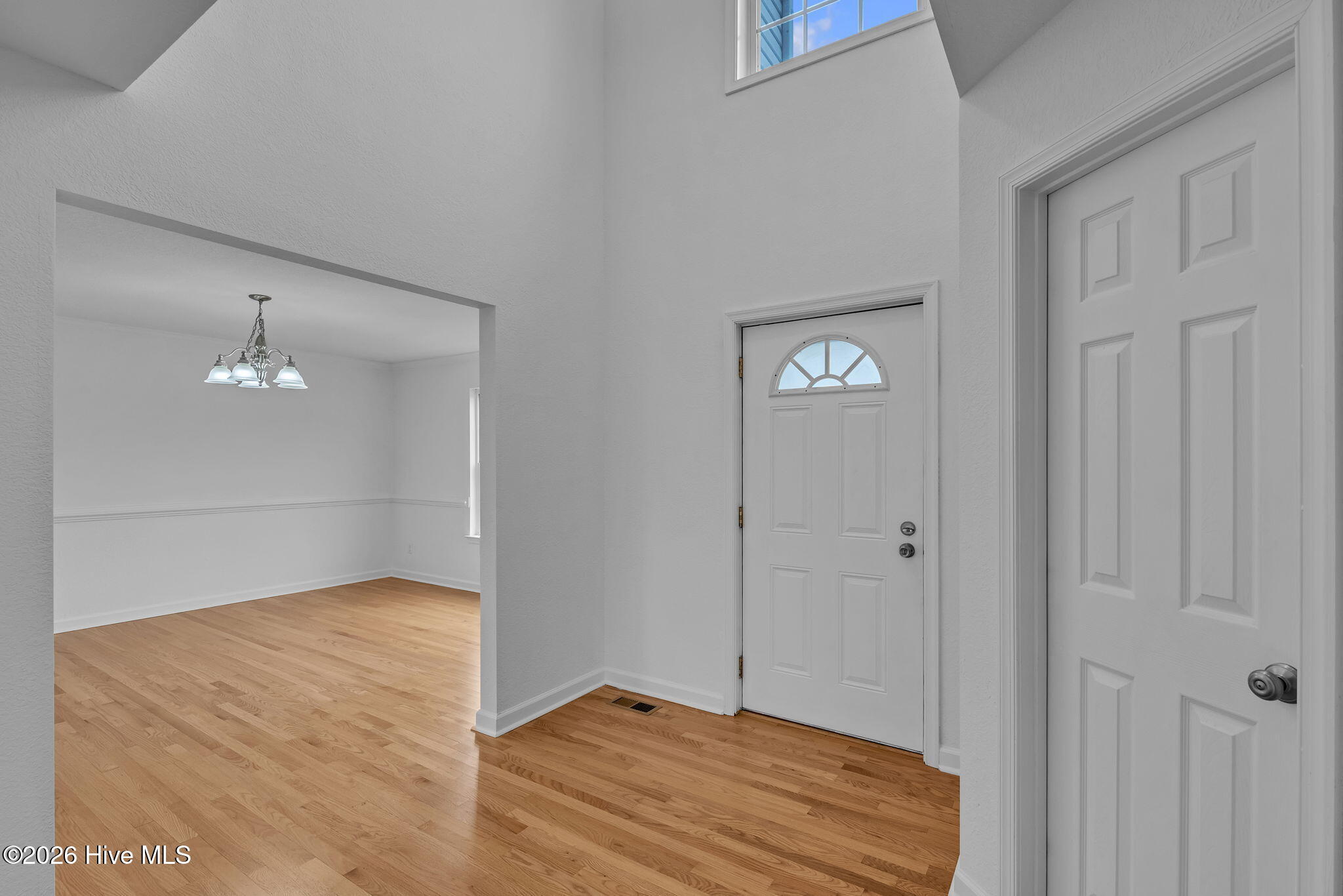 101 Chickadee Street