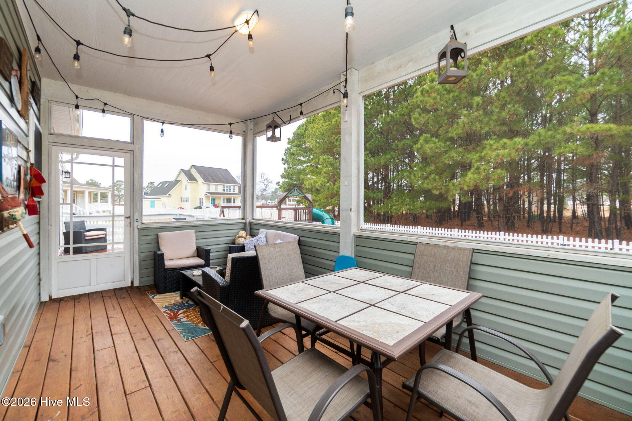 118 Charleston Drive