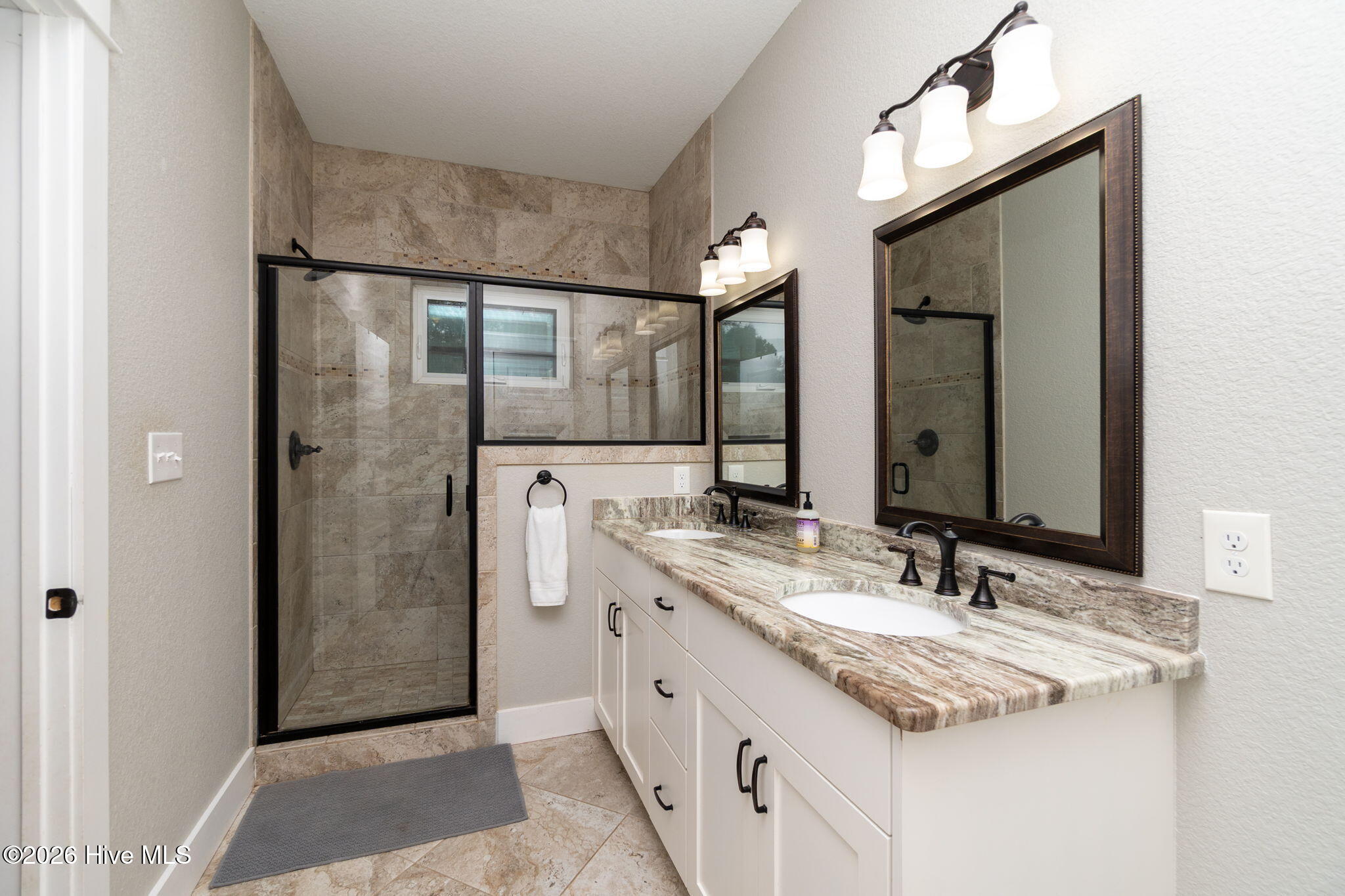 118 Charleston Drive