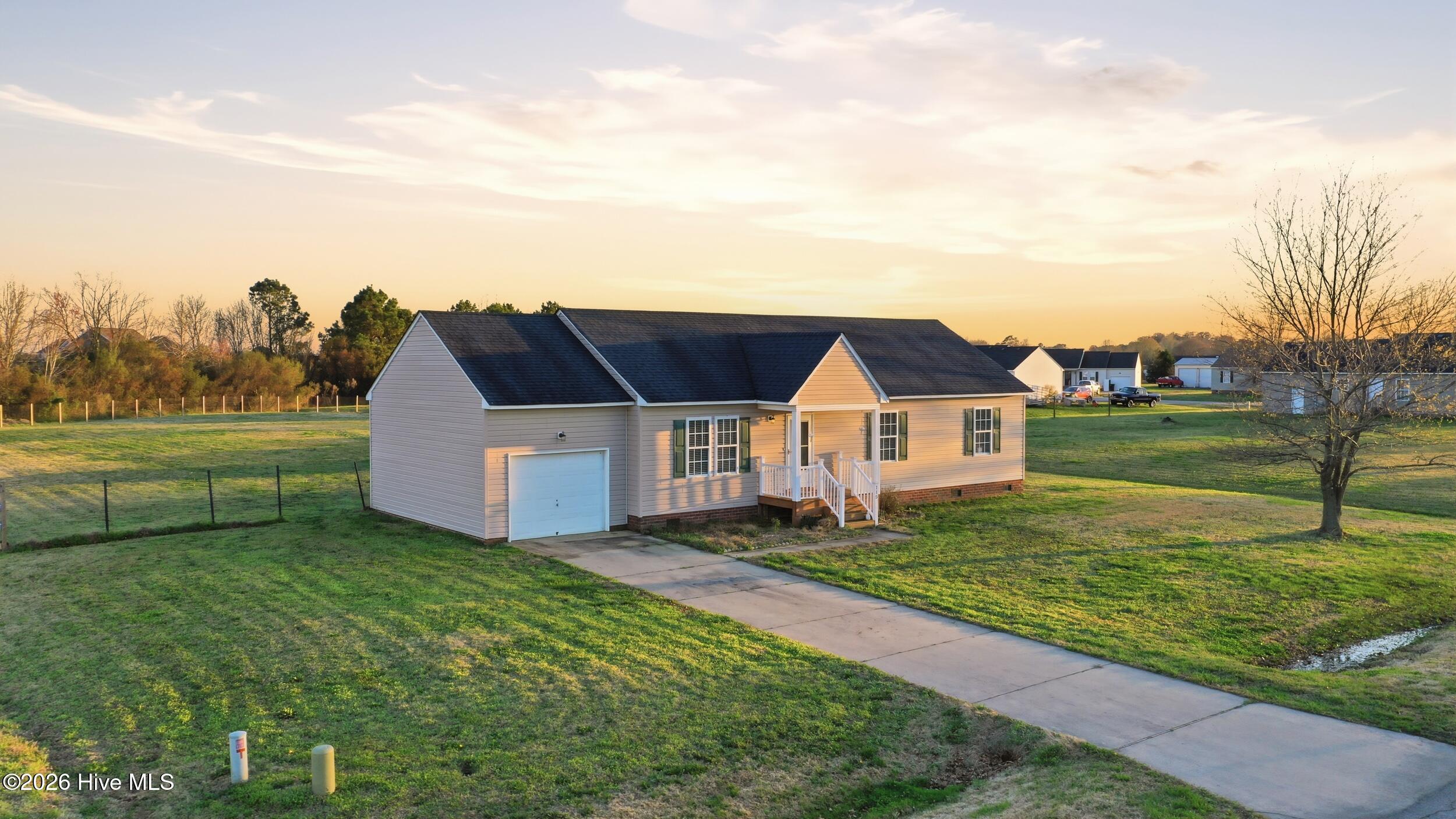 115 Woodland Way