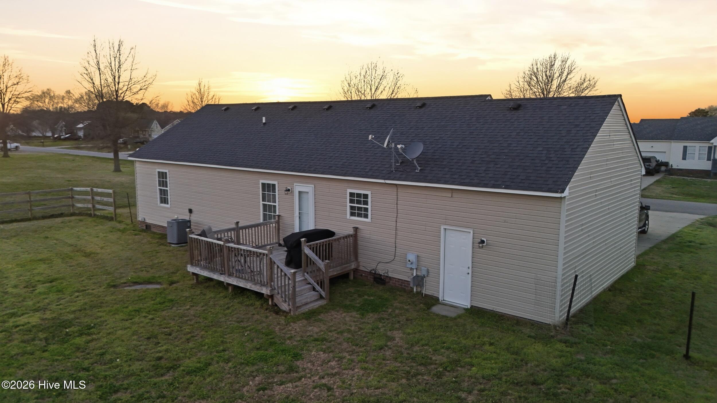 115 Woodland Way