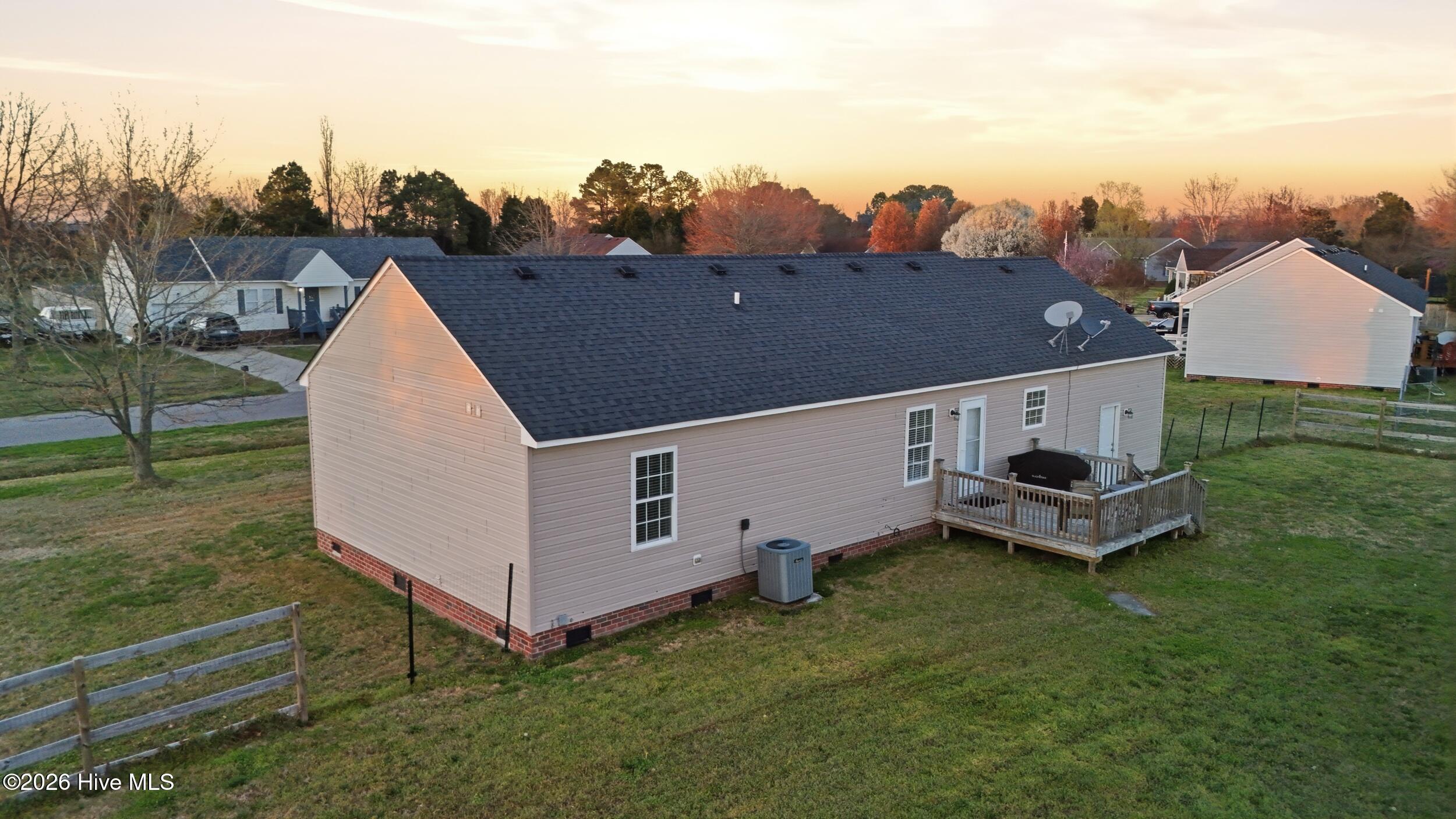115 Woodland Way
