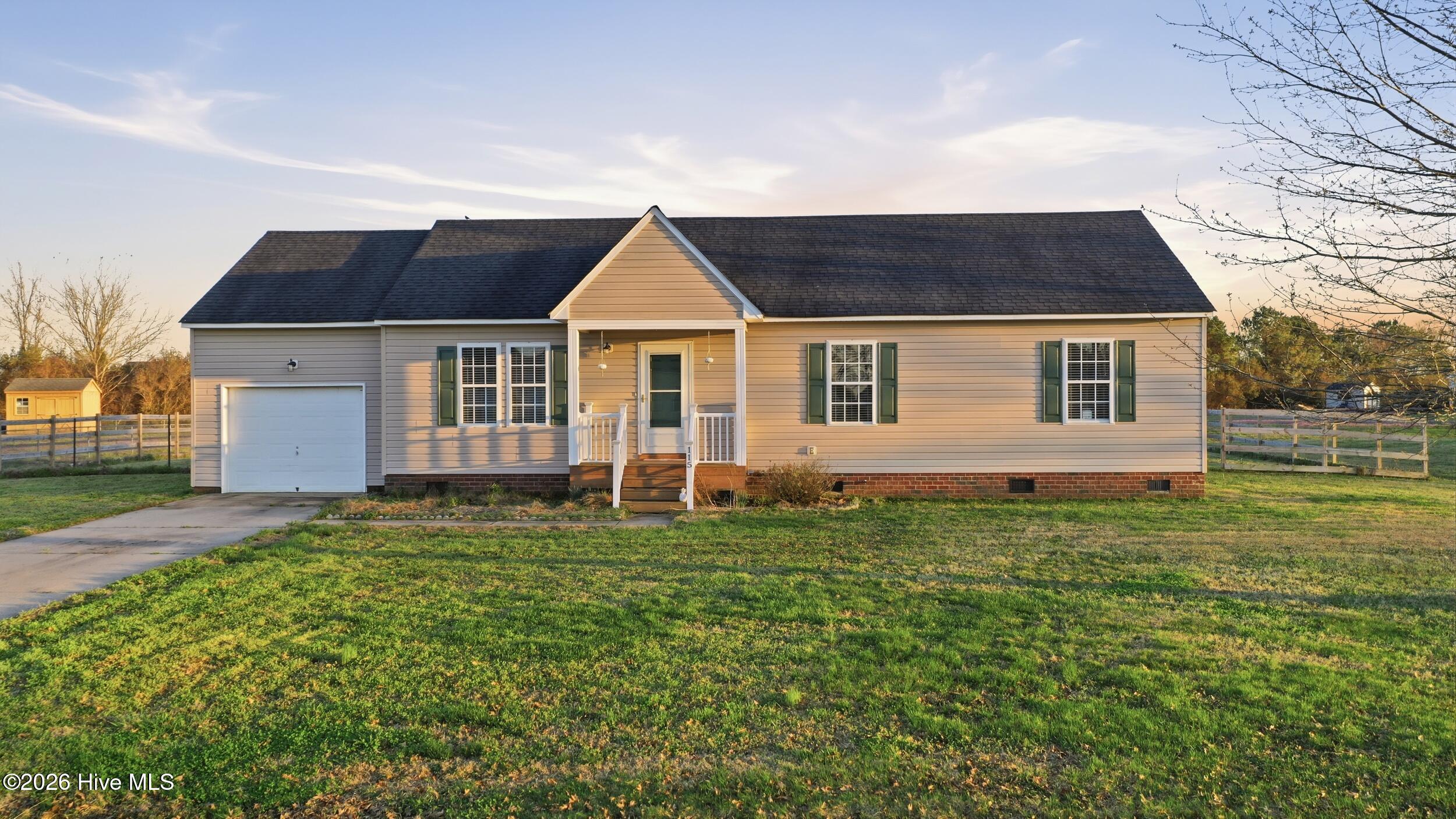 115 Woodland Way