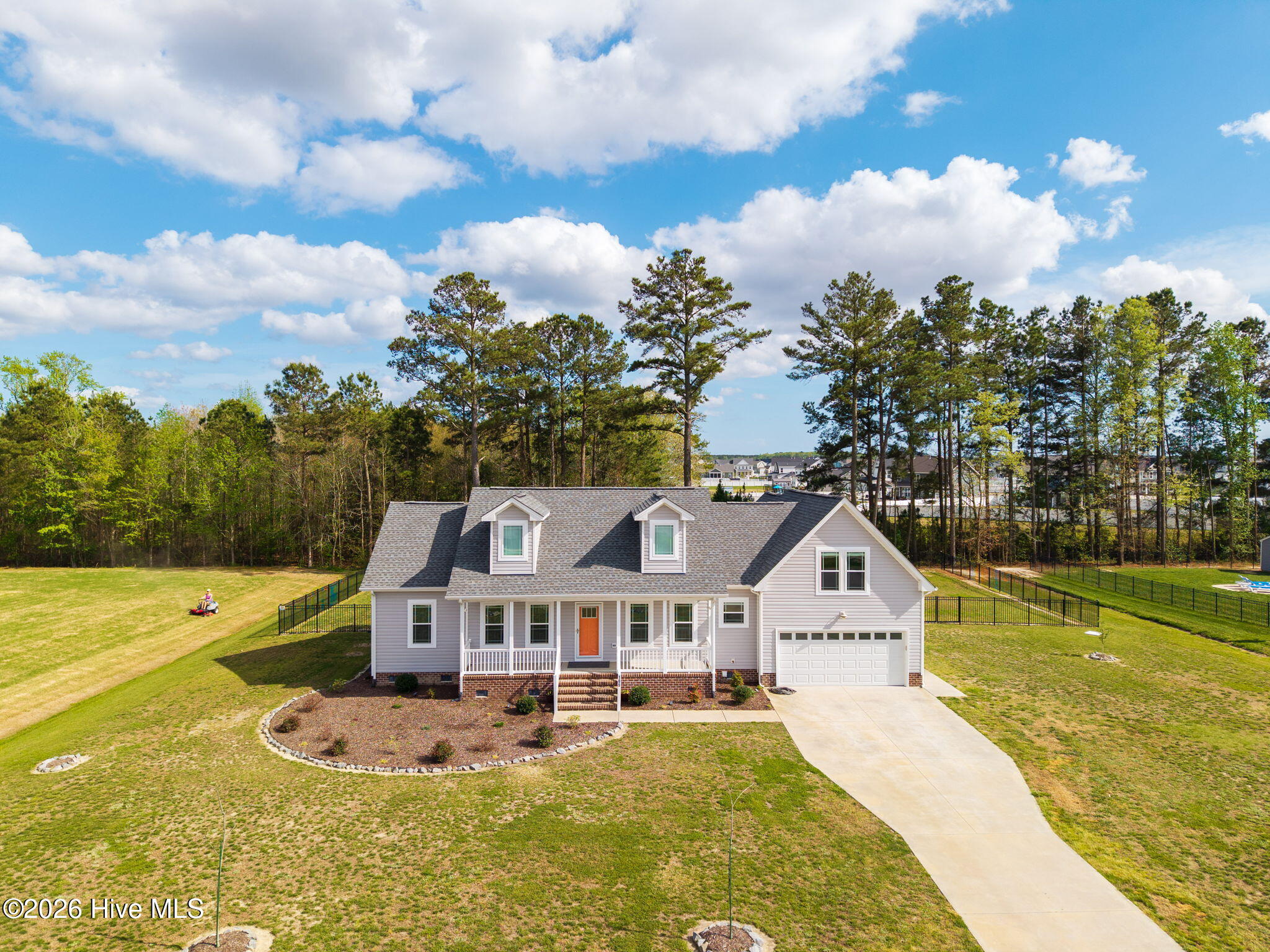 109 Foxglove Drive